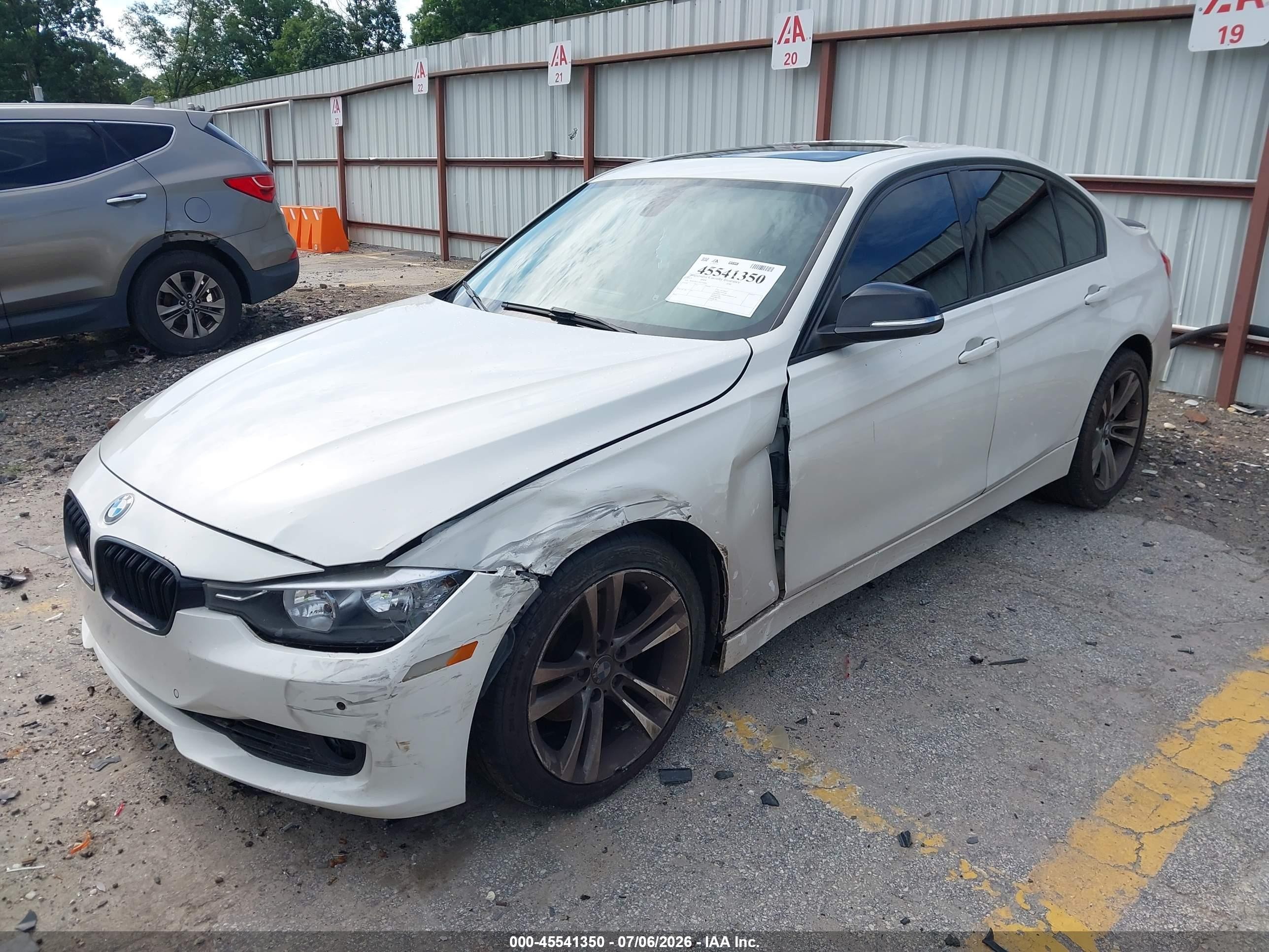 2015 Bmw 328i Xdrive White vin: WBA3B3C59FF548405
