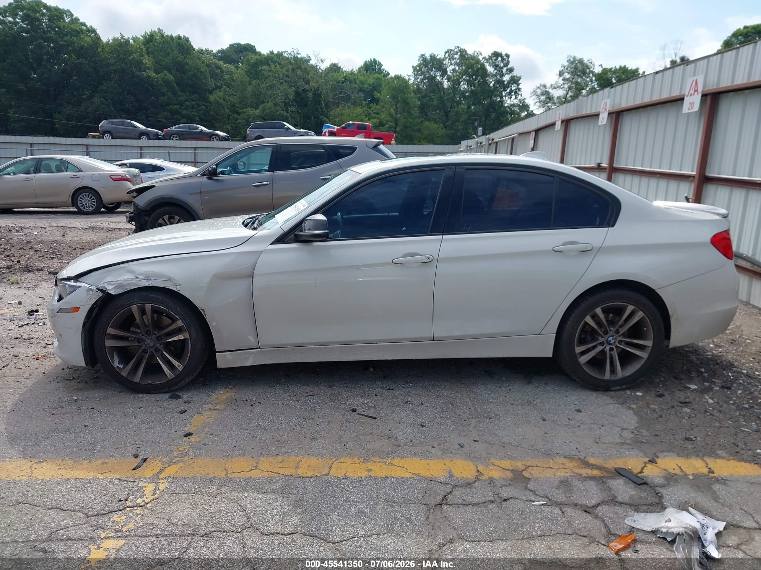 2015 Bmw 328i Xdrive White vin: WBA3B3C59FF548405