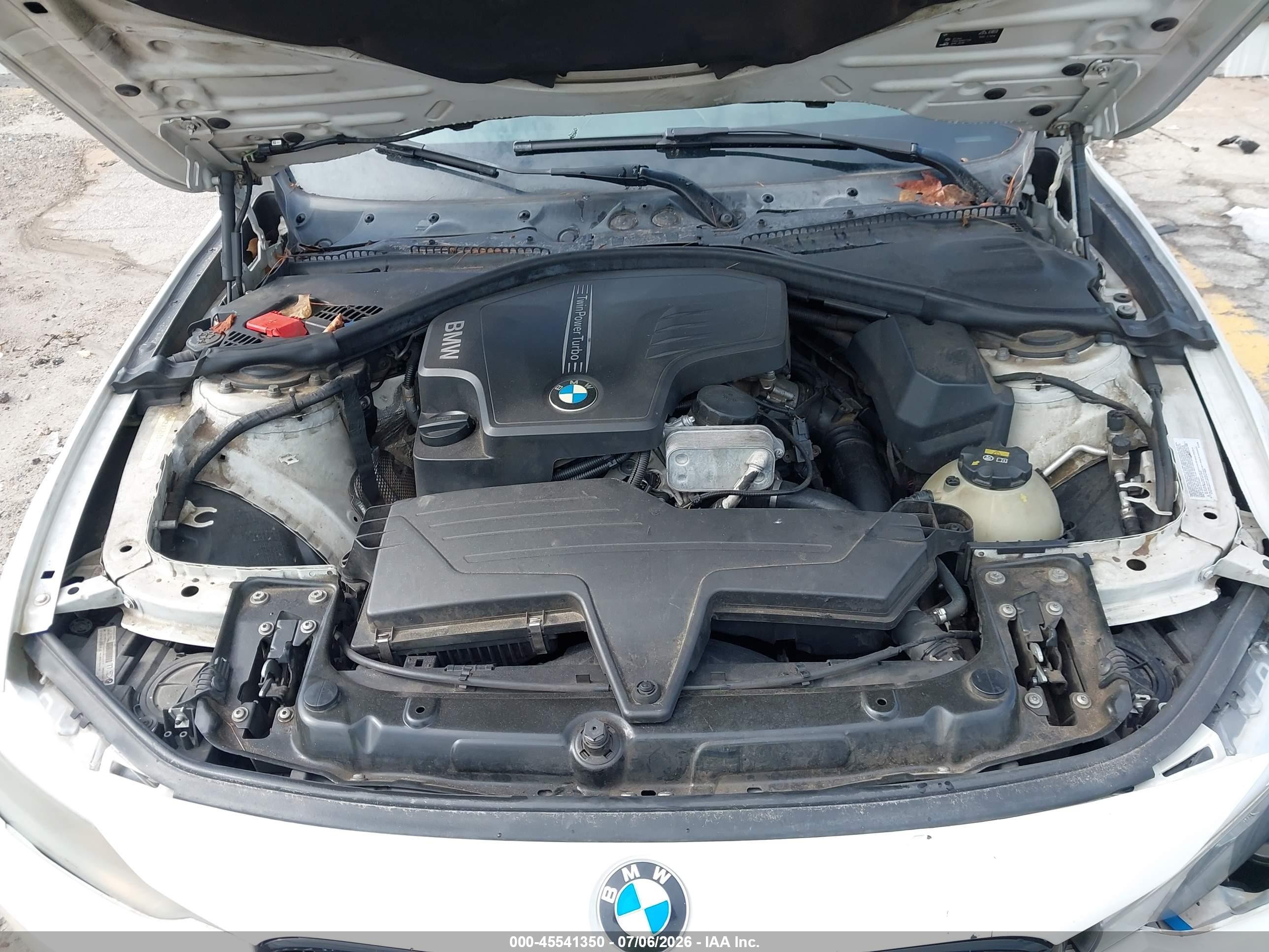 2015 Bmw 328i Xdrive White vin: WBA3B3C59FF548405
