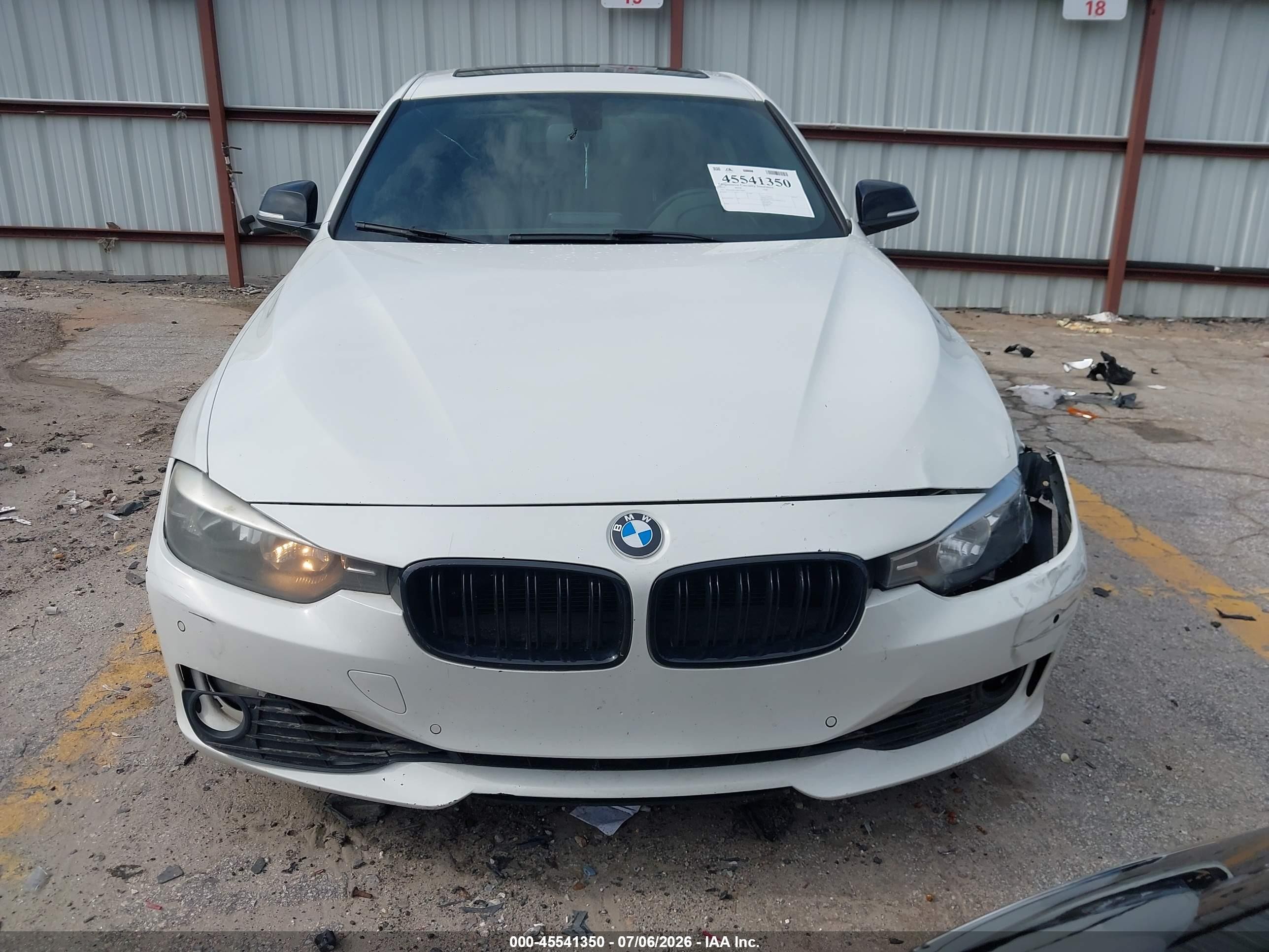 2015 Bmw 328i Xdrive White vin: WBA3B3C59FF548405