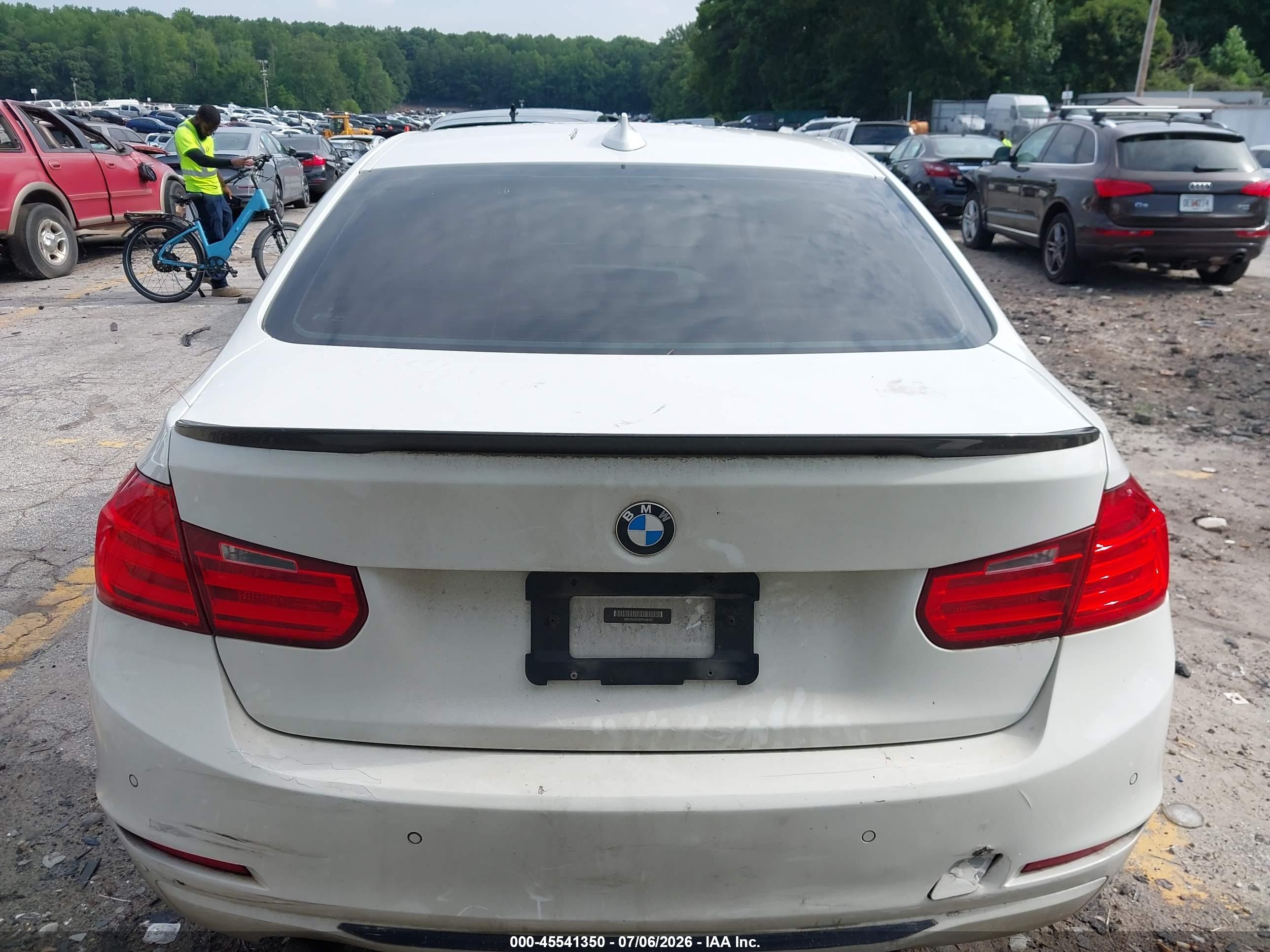 2015 Bmw 328i Xdrive White vin: WBA3B3C59FF548405