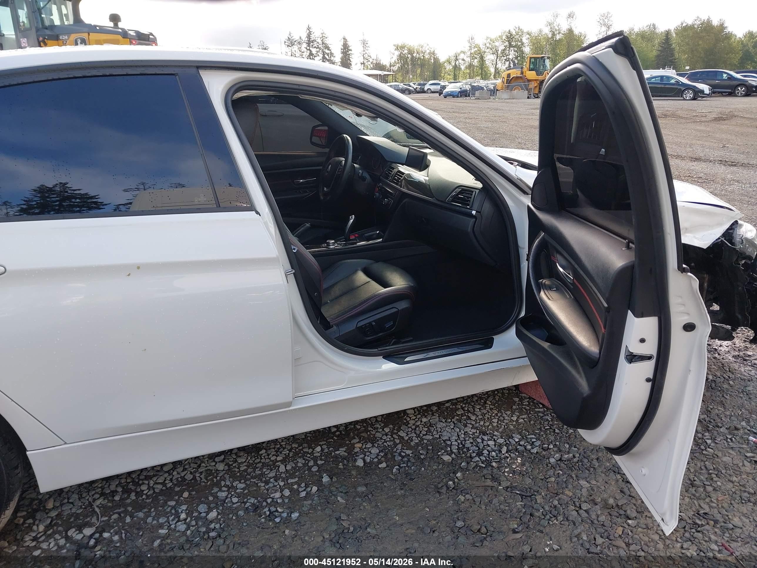 2013 Bmw 328i Xdrive White vin: WBA3B3C5XDF531626