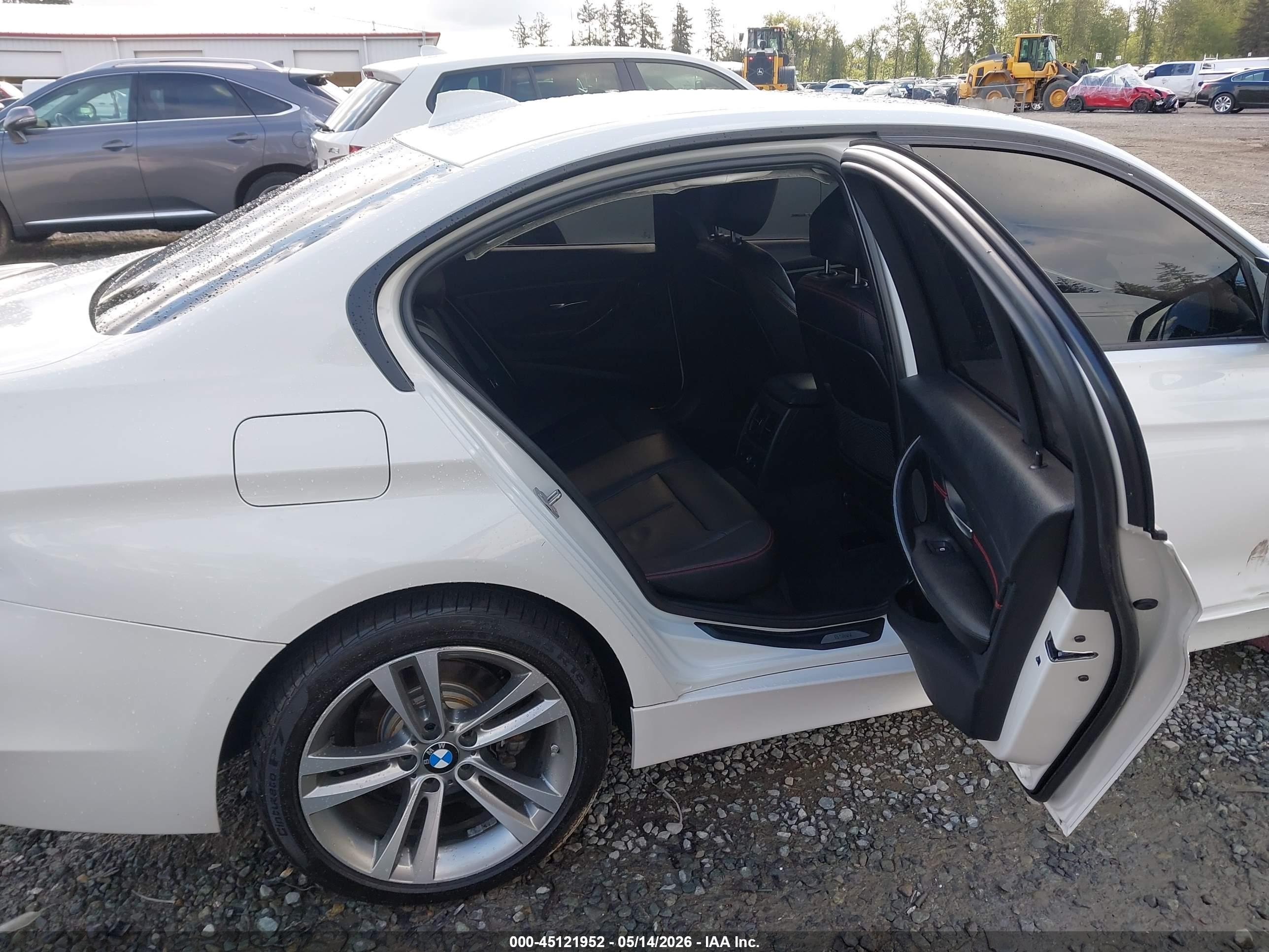 2013 Bmw 328i Xdrive White vin: WBA3B3C5XDF531626
