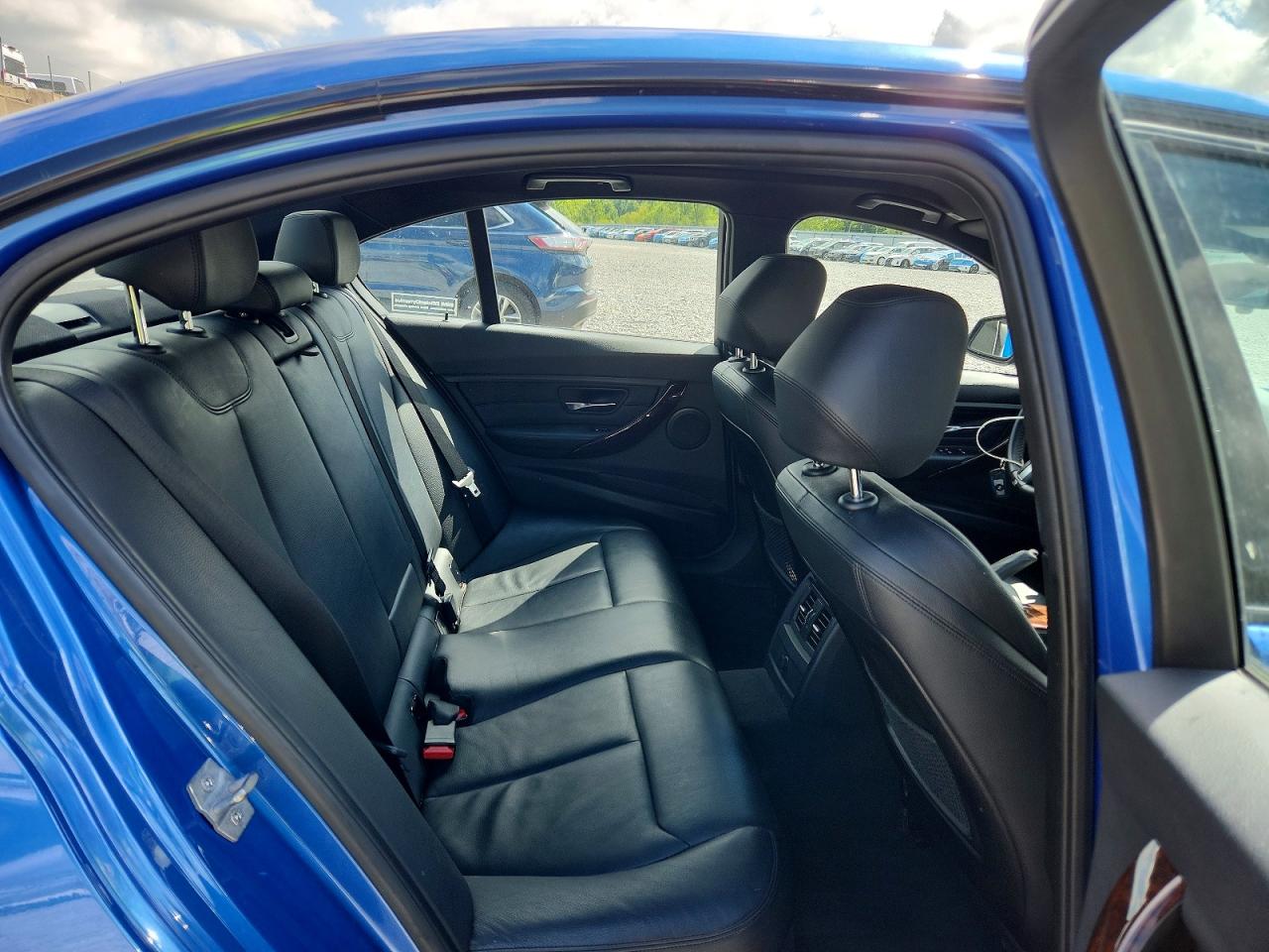 2014 Bmw 328 Xi Синий vin: WBA3B3C5XEJ979394