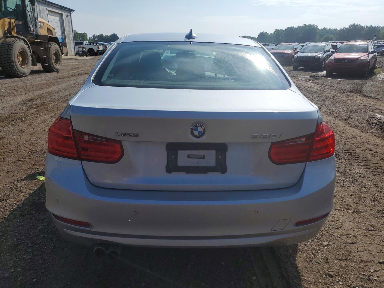 2015 Bmw 328 Xi Silver vin: WBA3B3C5XFF548476
