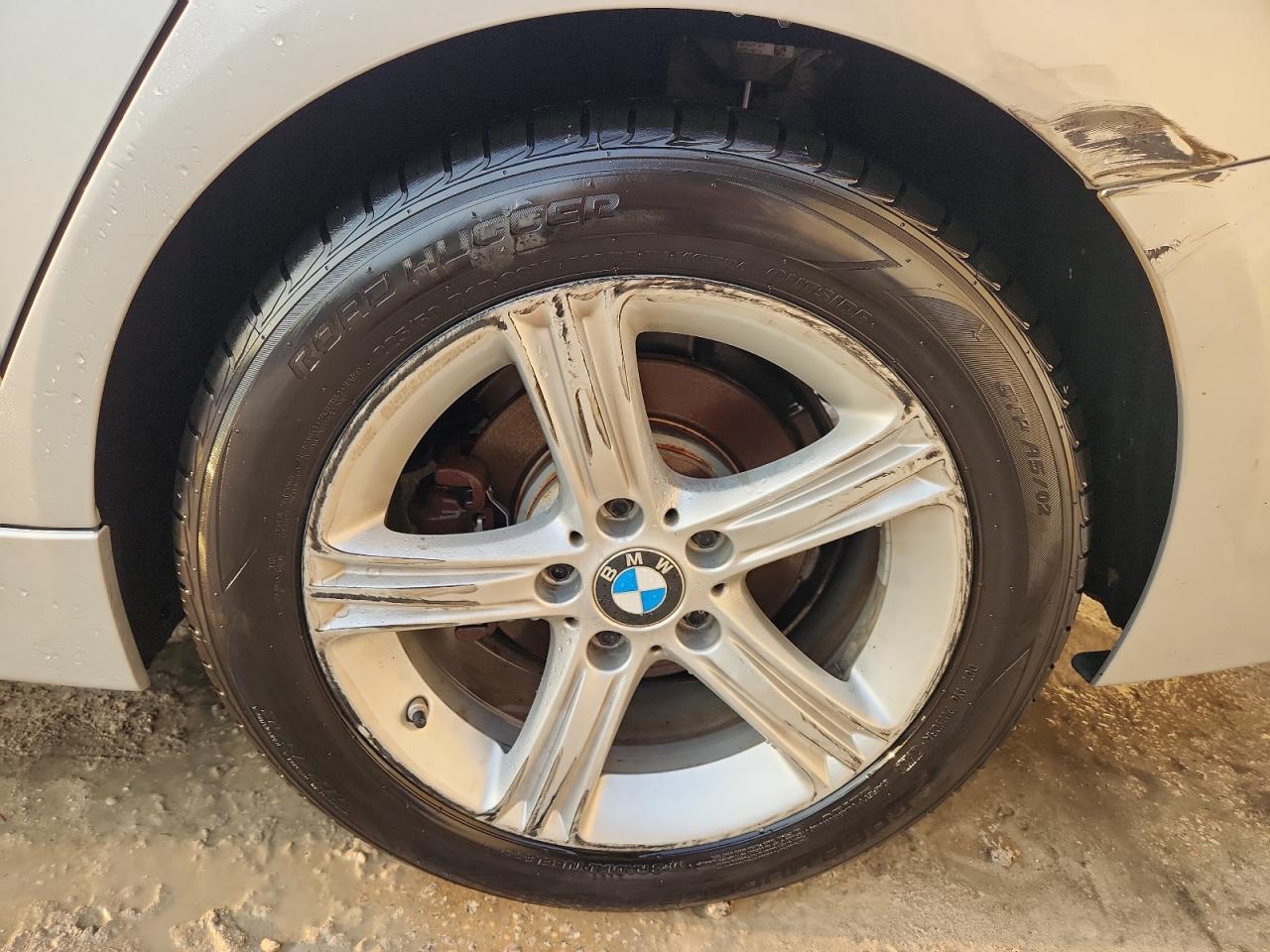 2014 Bmw 328 Xi Silver vin: WBA3B3G50ENR82310 Damage: Left Qtr Panel, Heavy Scratch, 1 To 2 Inches