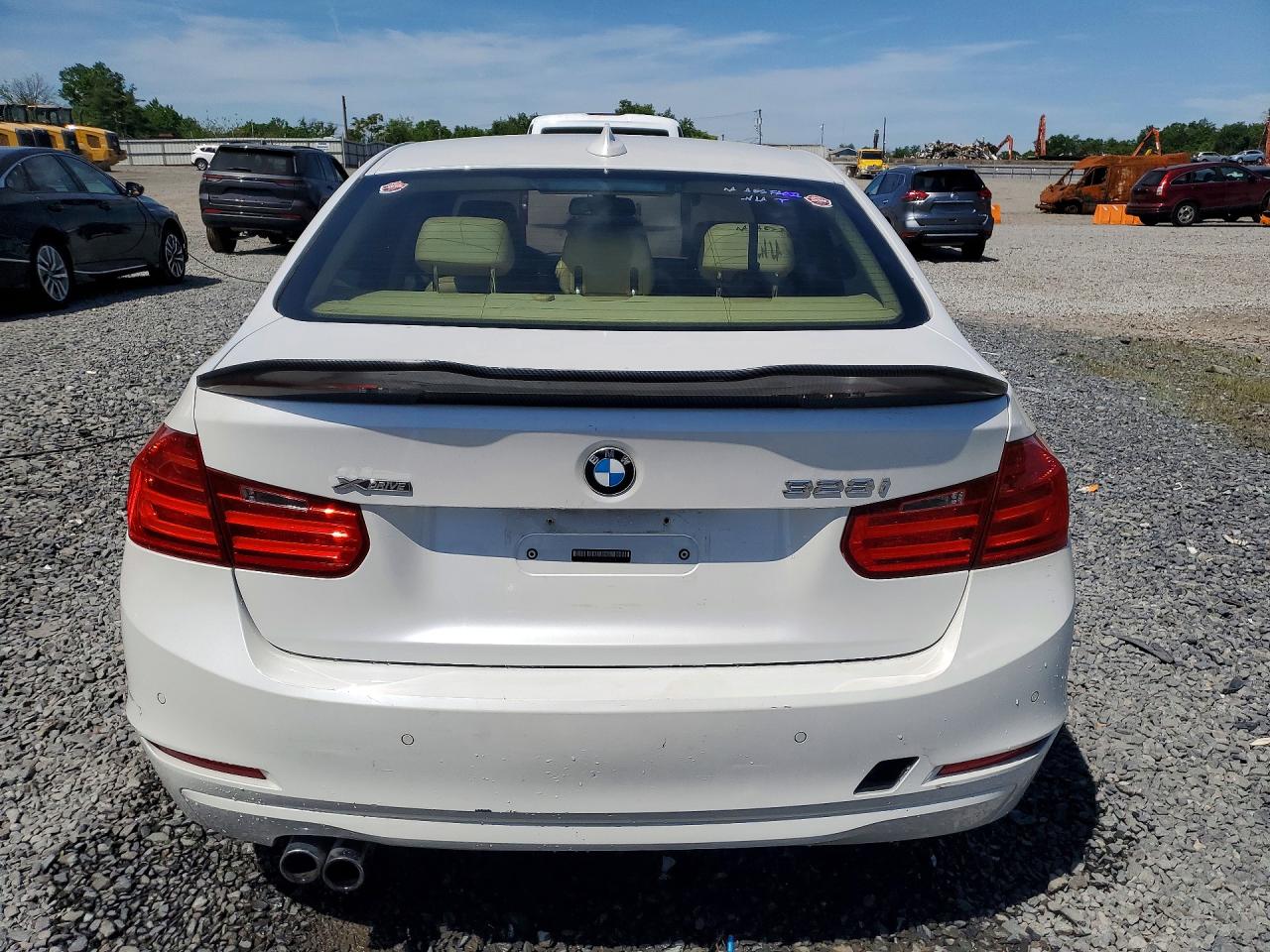 2015 Bmw 328 Xi White vin: WBA3B3G50FNR87041