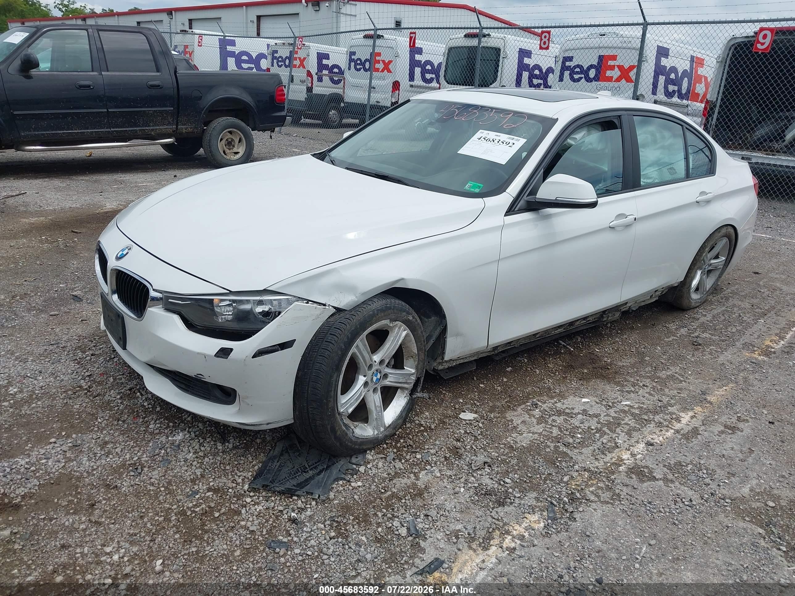 2015 Bmw 328i Xdrive White vin: WBA3B3G50FNT68553