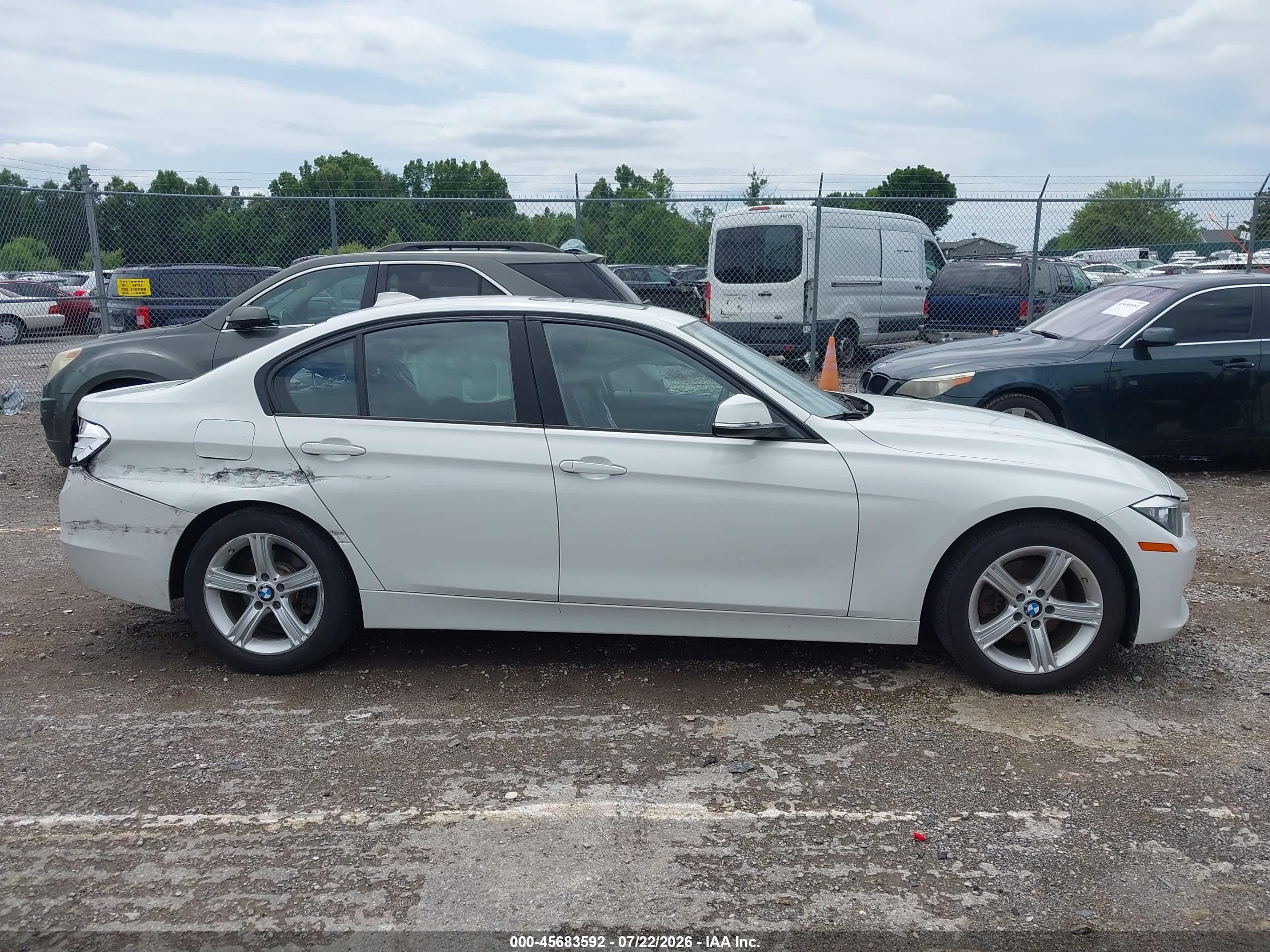 2015 Bmw 328i Xdrive White vin: WBA3B3G50FNT68553