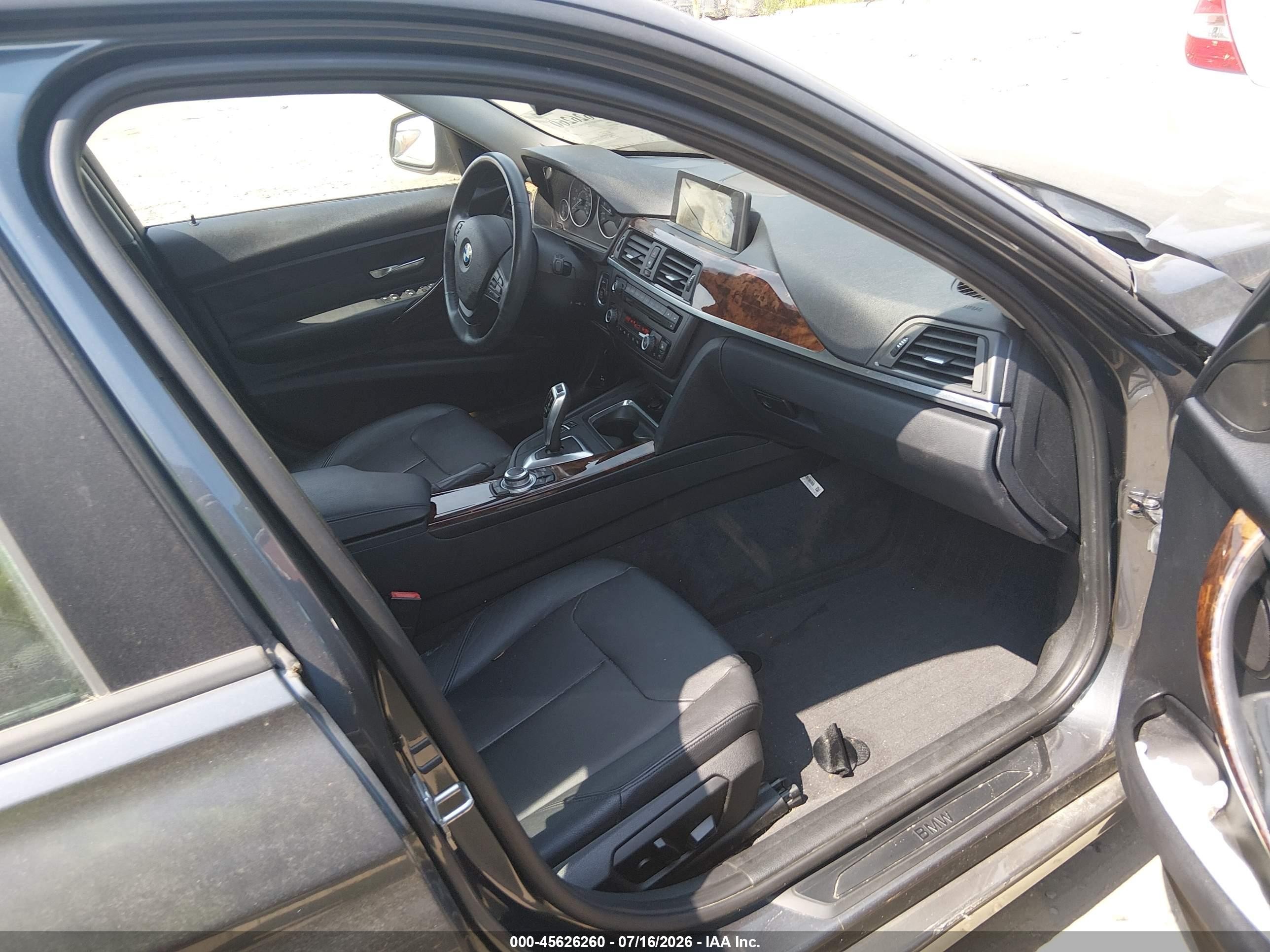 2013 Bmw 328i Xdrive Серый vin: WBA3B3G51DNP38342