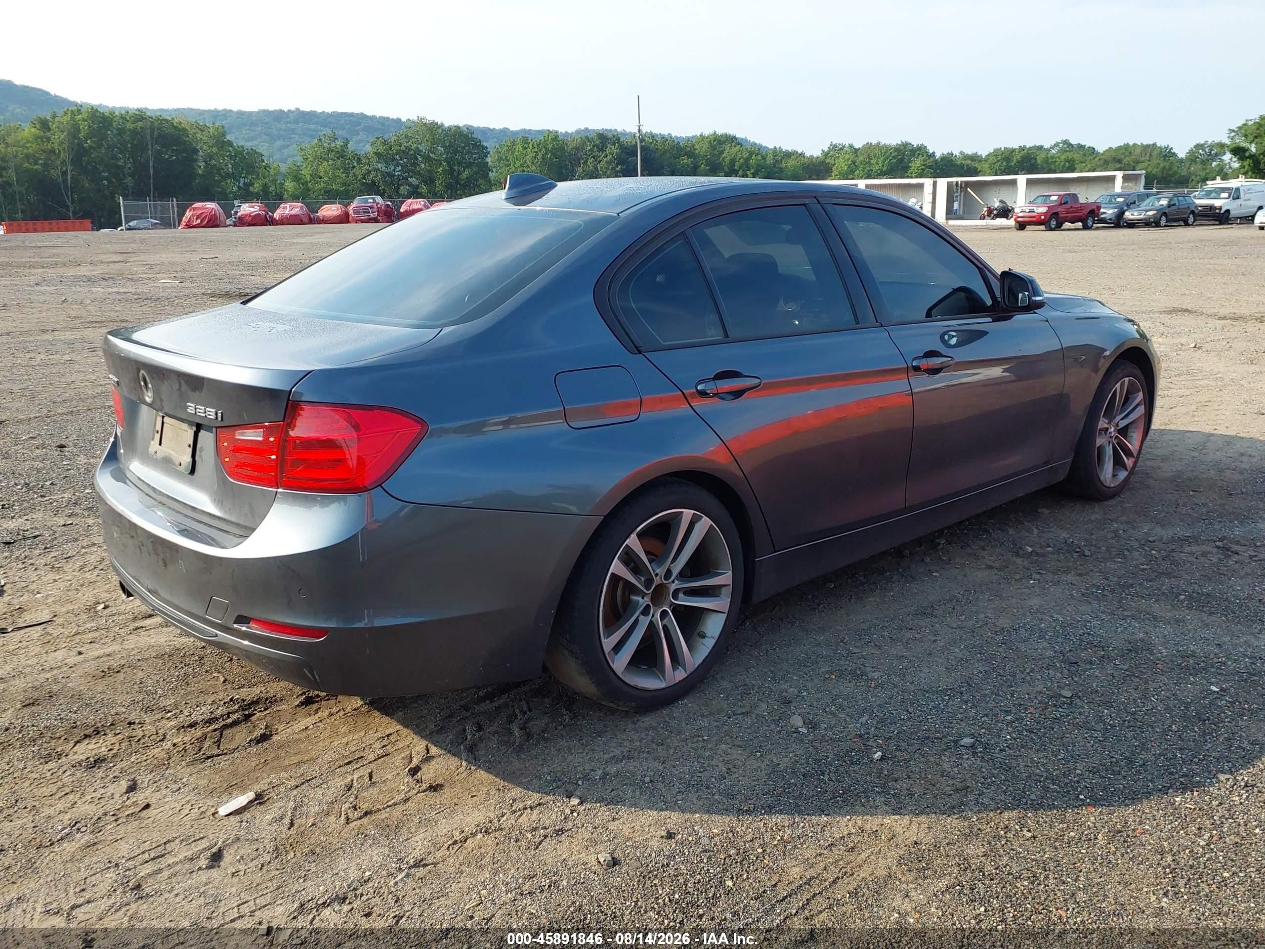 2014 Bmw 328i Xdrive Gray vin: WBA3B3G51ENR82364