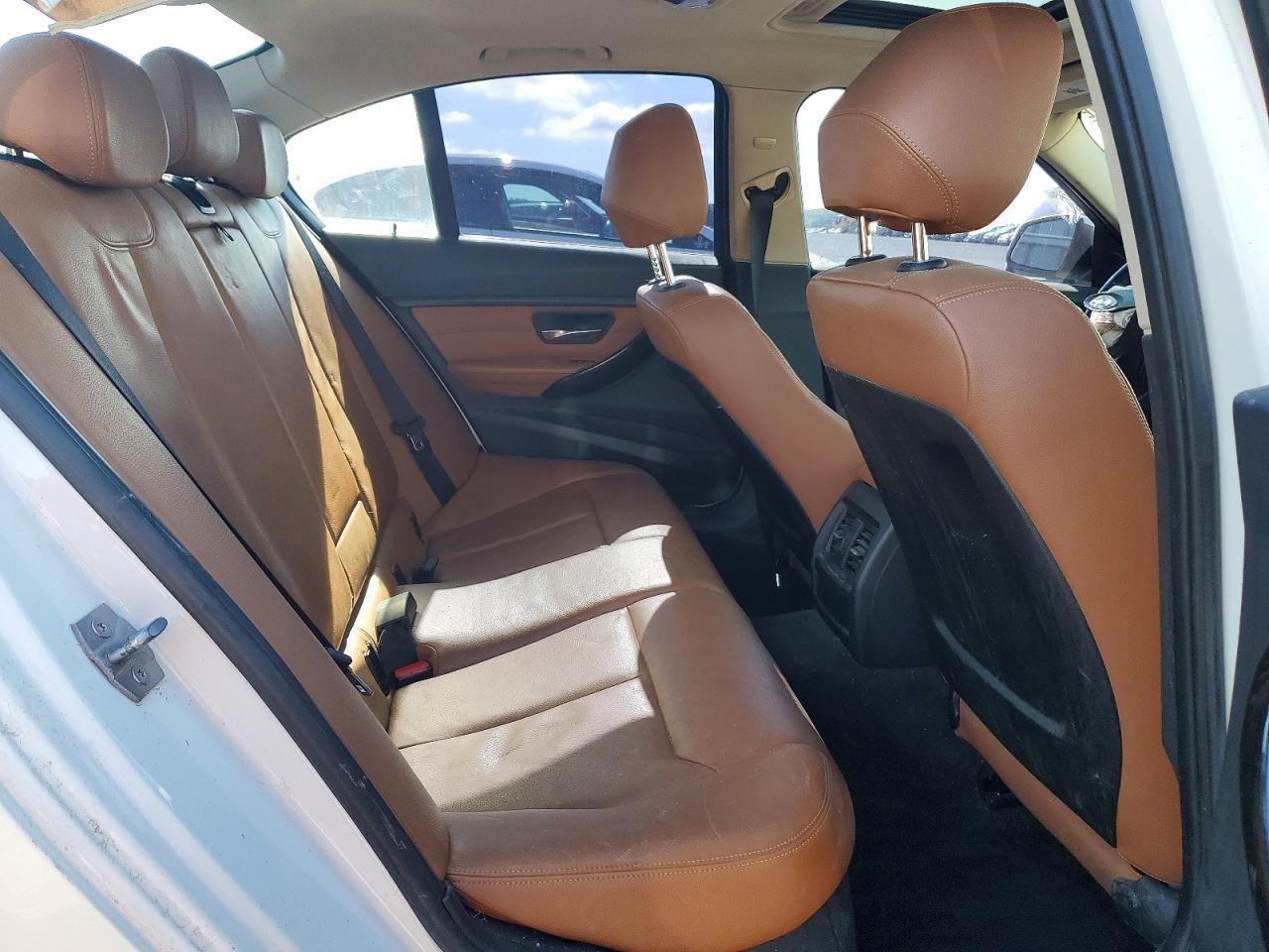2014 Bmw 328 Xi White vin: WBA3B3G52ENR85113