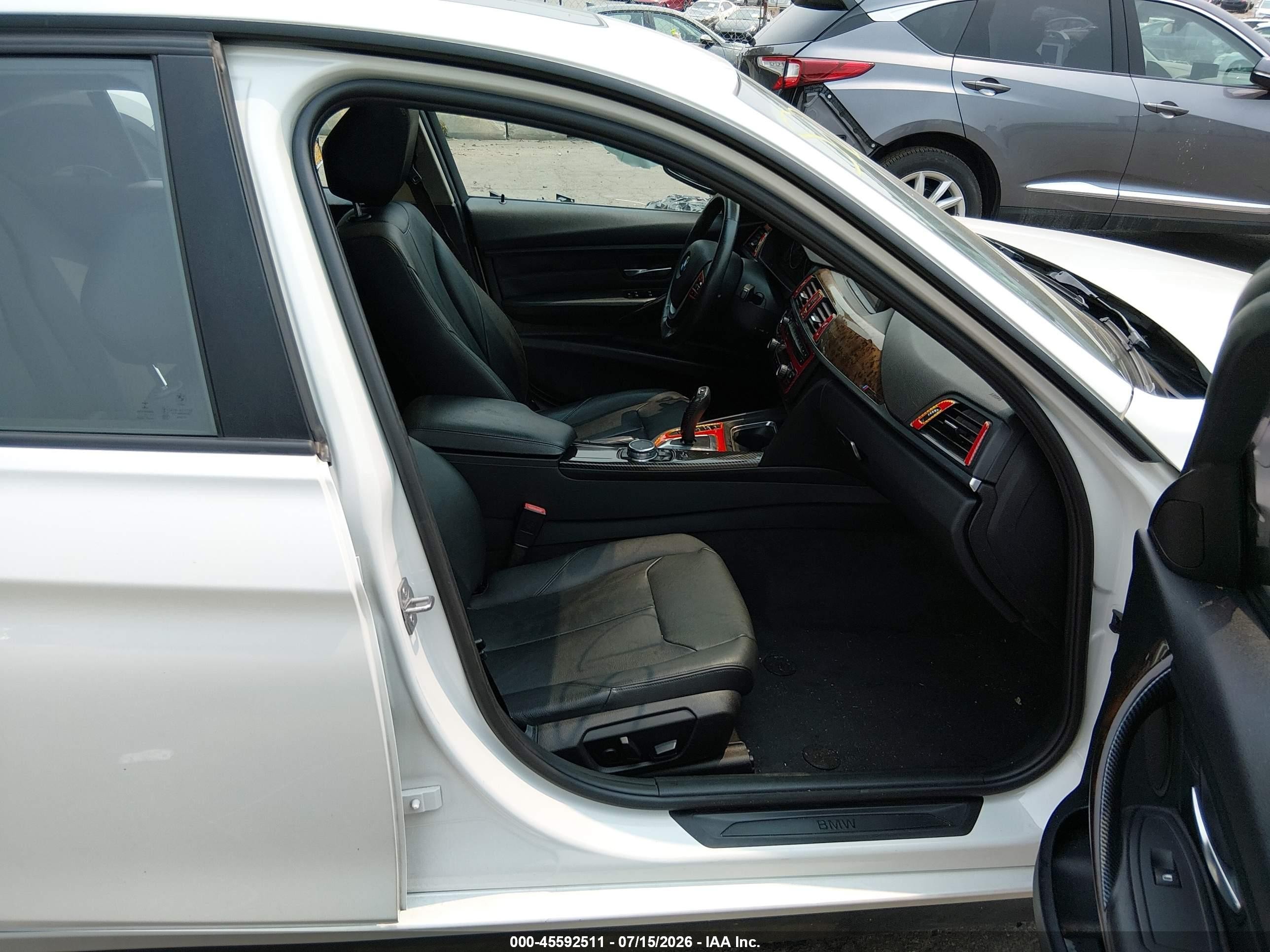 2015 Bmw 328i Xdrive White vin: WBA3B3G52FNR88613