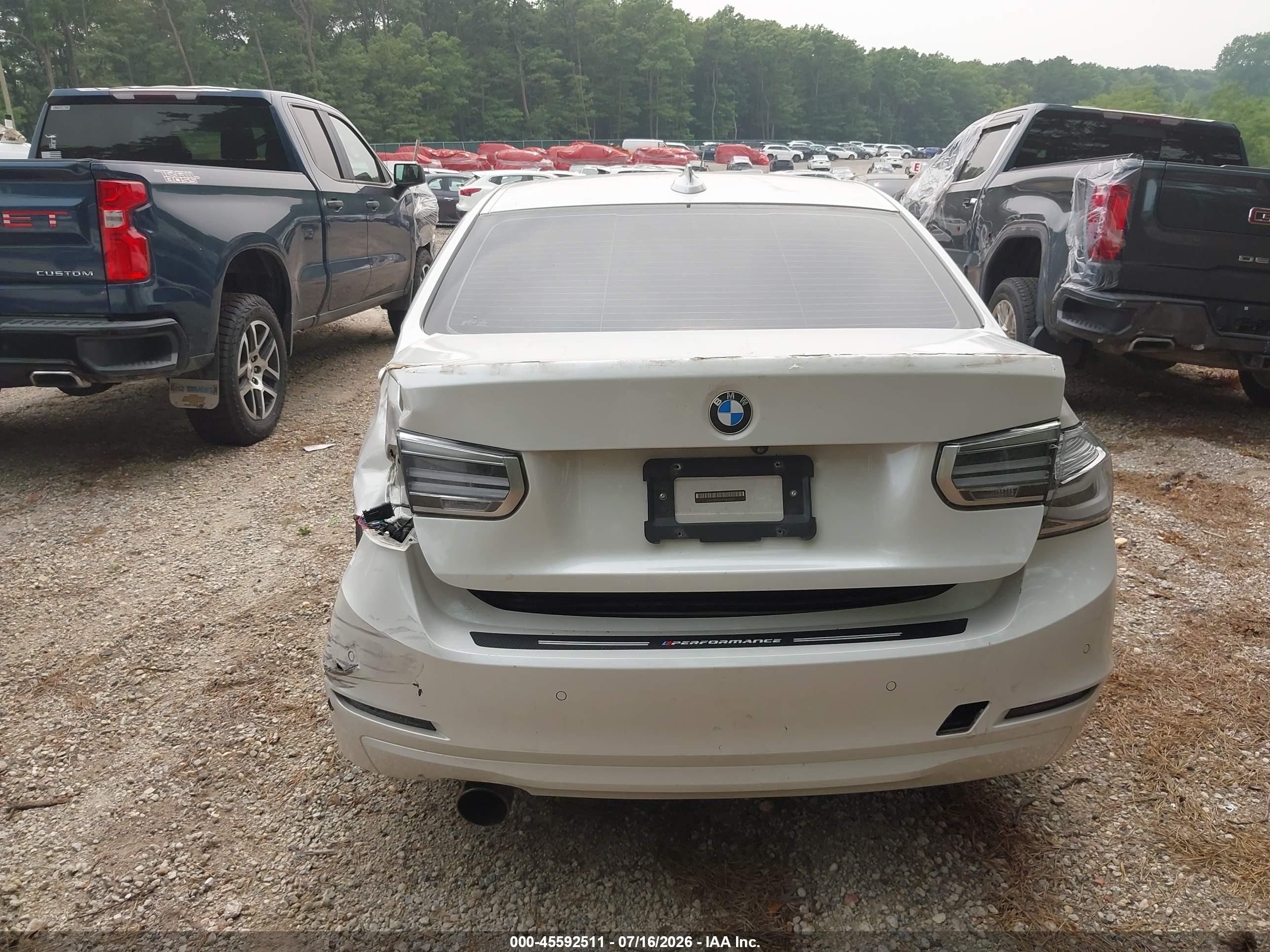2015 Bmw 328i Xdrive White vin: WBA3B3G52FNR88613