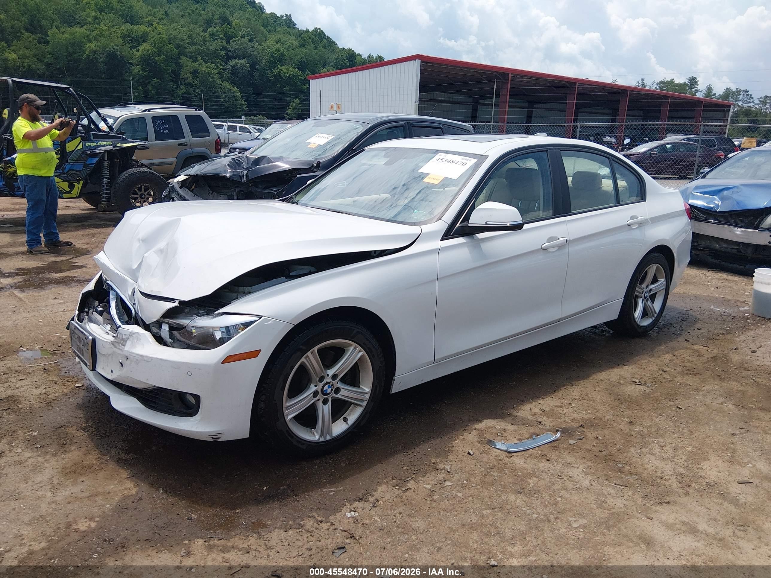 2013 Bmw 328i Xdrive Белый vin: WBA3B3G53DNR79593