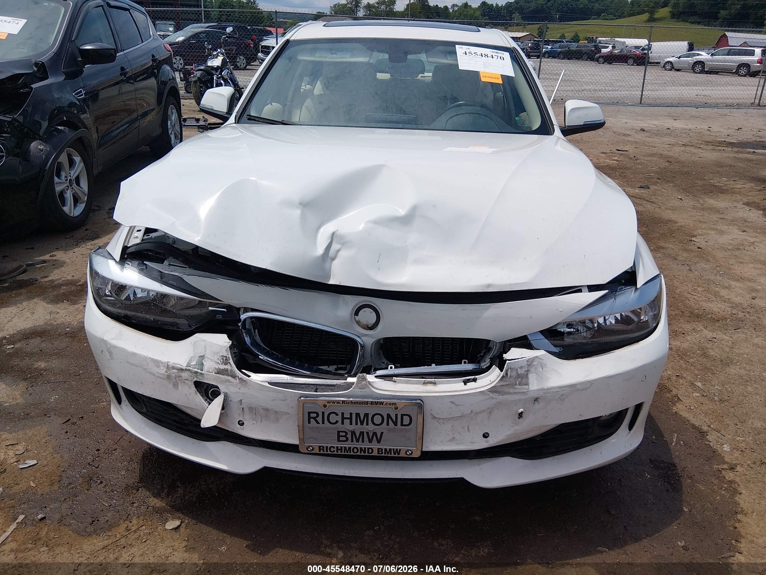 2013 Bmw 328i Xdrive Белый vin: WBA3B3G53DNR79593