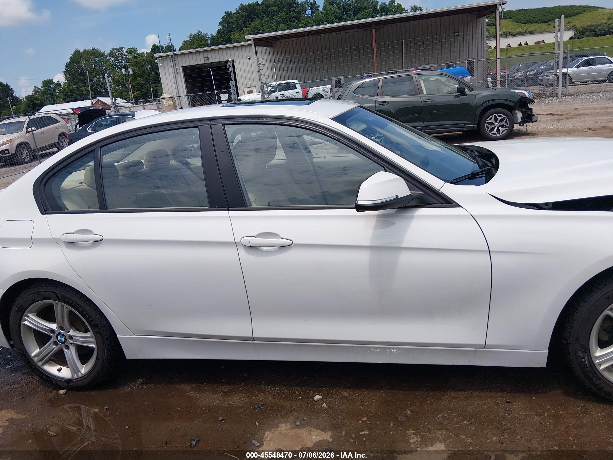 2013 Bmw 328i Xdrive Белый vin: WBA3B3G53DNR79593