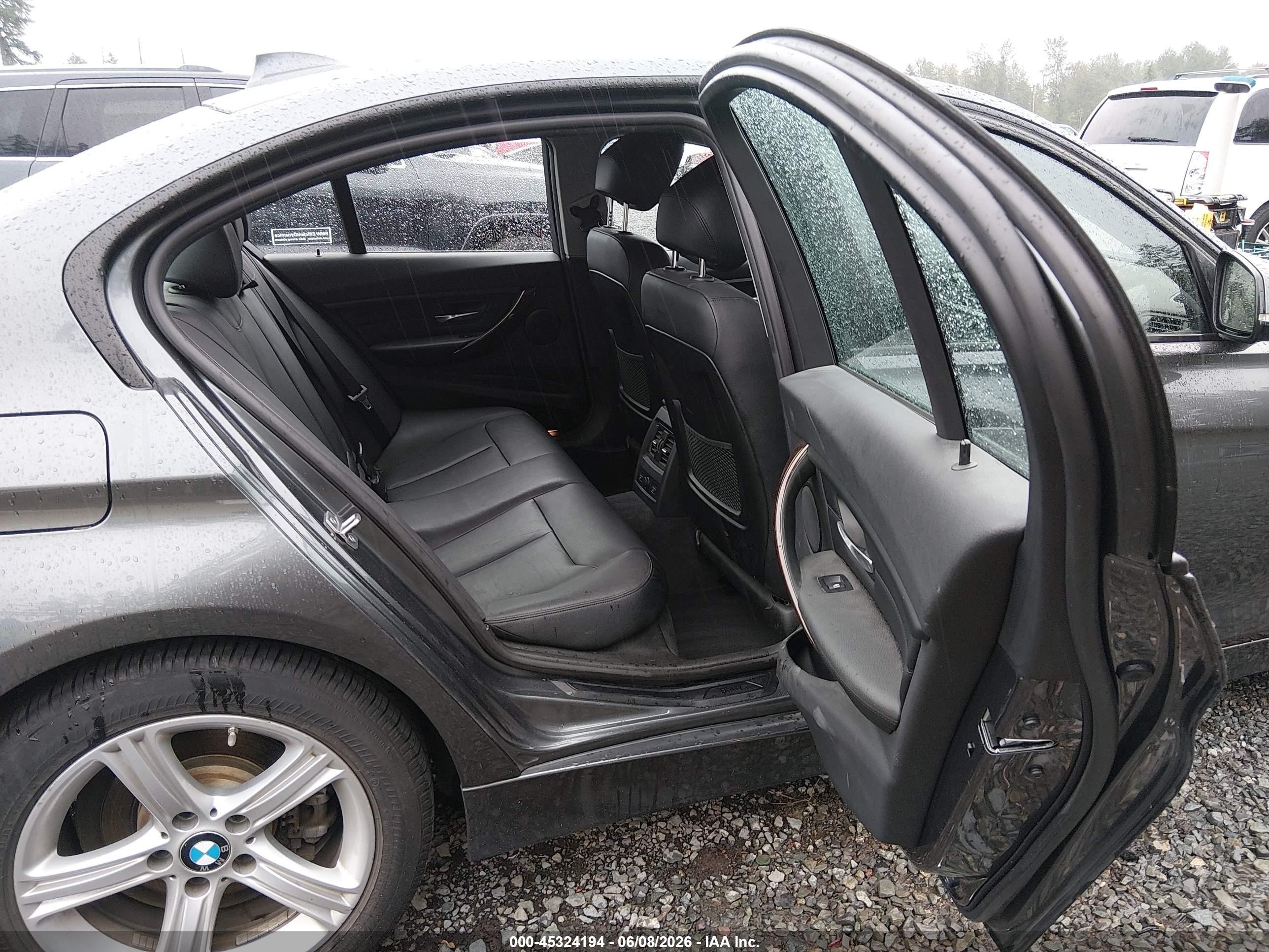 2015 Bmw 328i Xdrive Серый vin: WBA3B3G54FNR87950