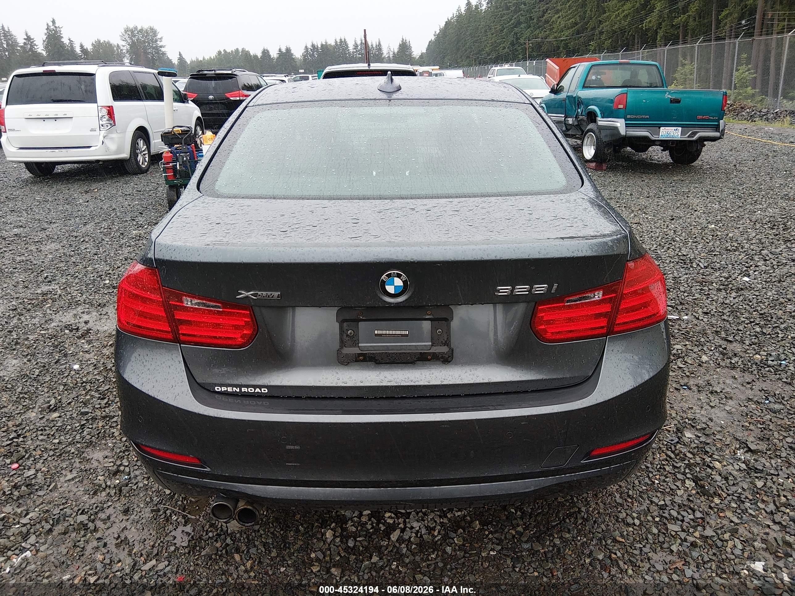2015 Bmw 328i Xdrive Серый vin: WBA3B3G54FNR87950