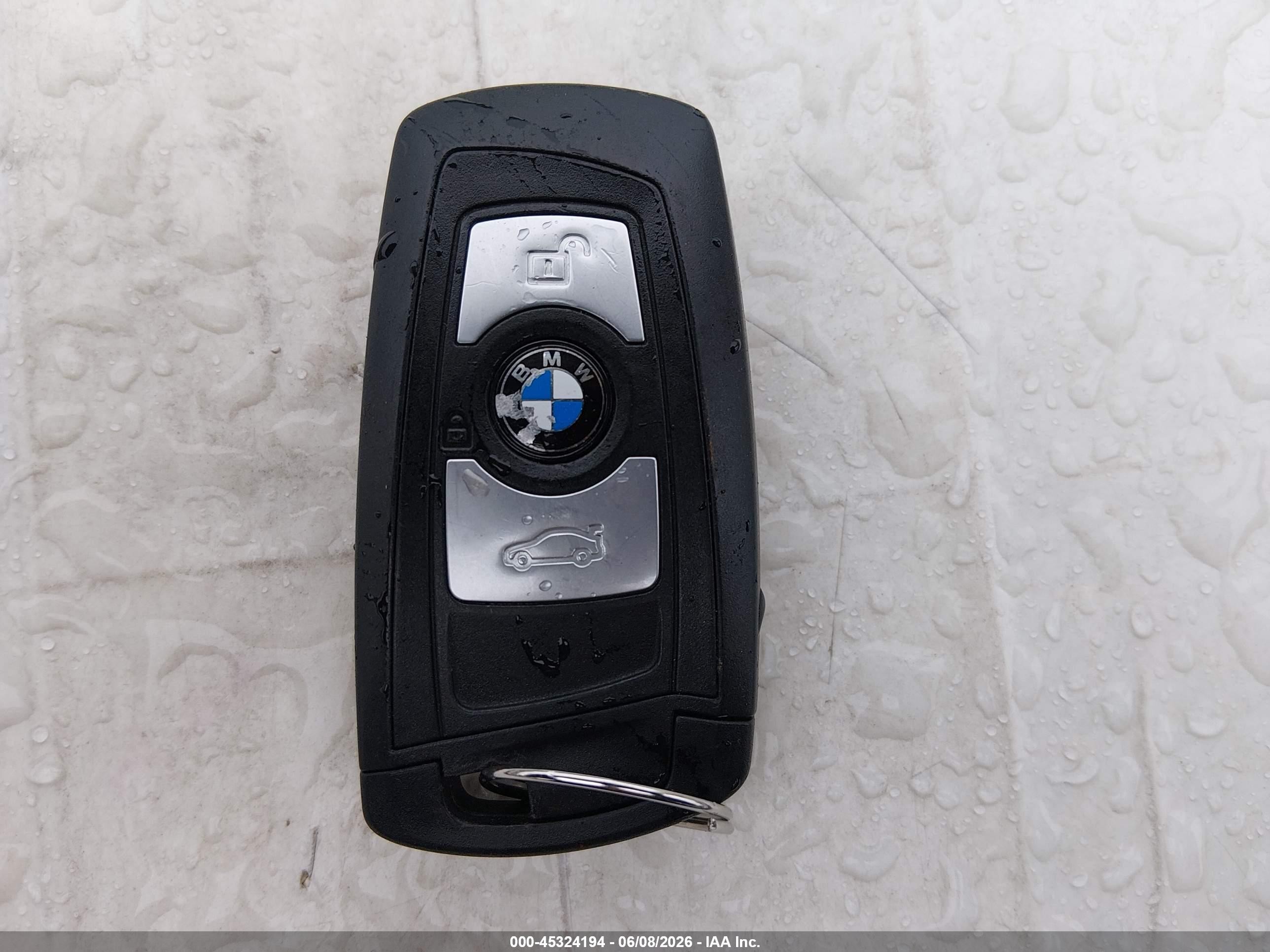 2015 Bmw 328i Xdrive Серый vin: WBA3B3G54FNR87950