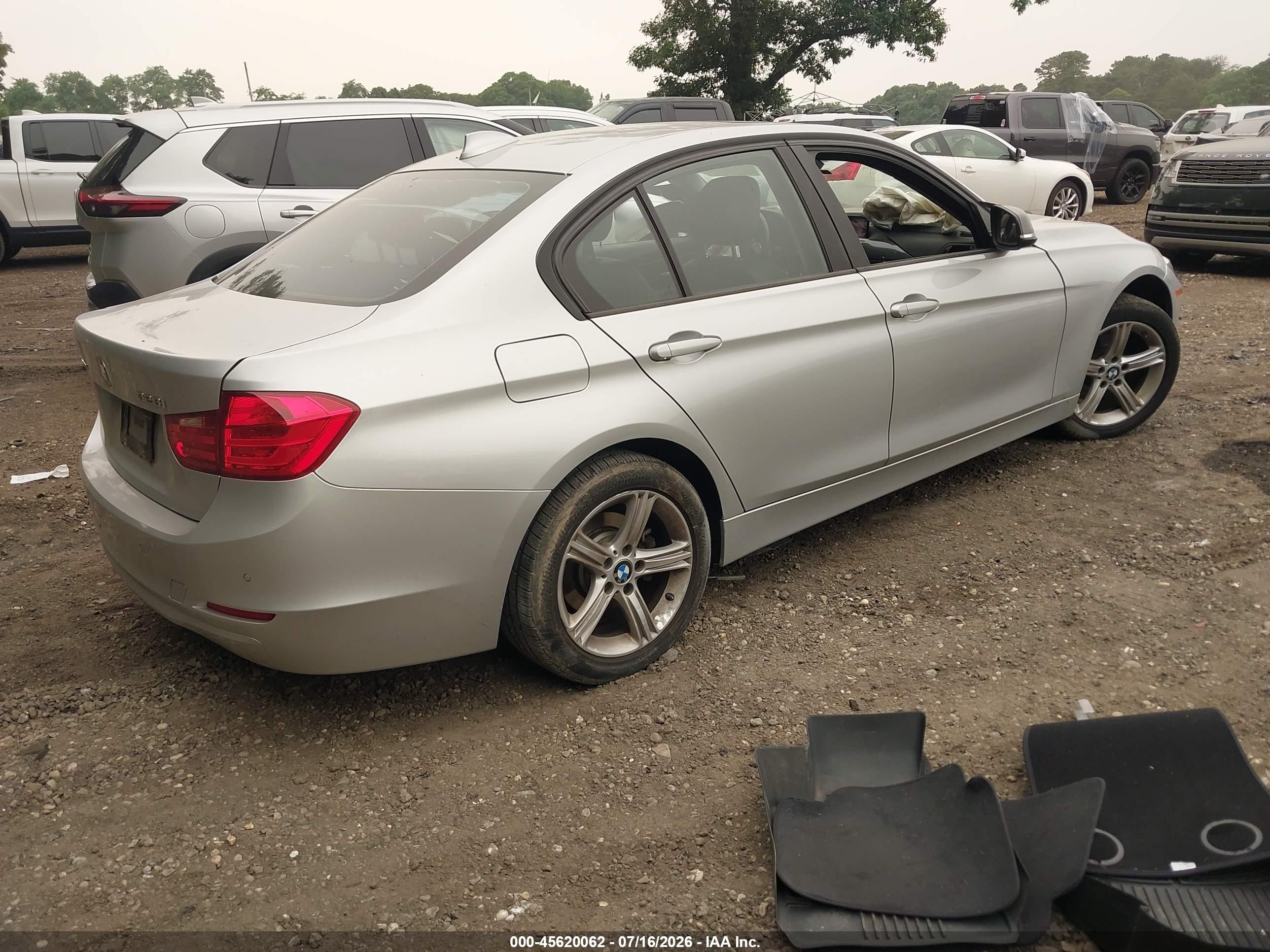 2014 Bmw 328i Xdrive Silver vin: WBA3B3G56ENR82098