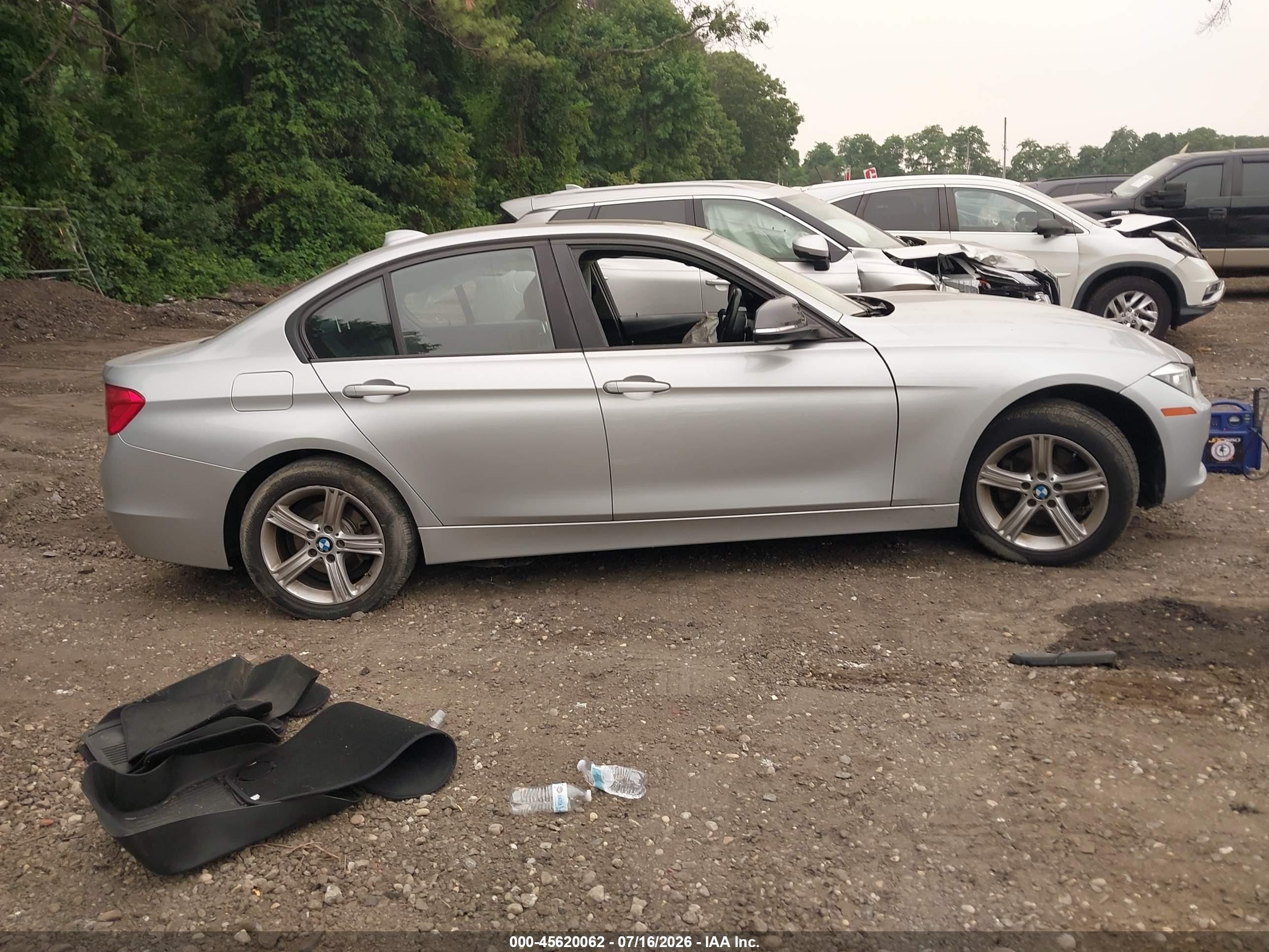 2014 Bmw 328i Xdrive Silver vin: WBA3B3G56ENR82098