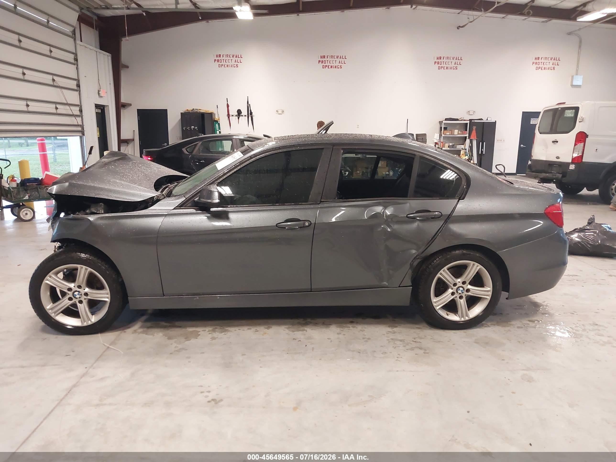 2015 Bmw 328i Xdrive Gray vin: WBA3B3G56FNT17087
