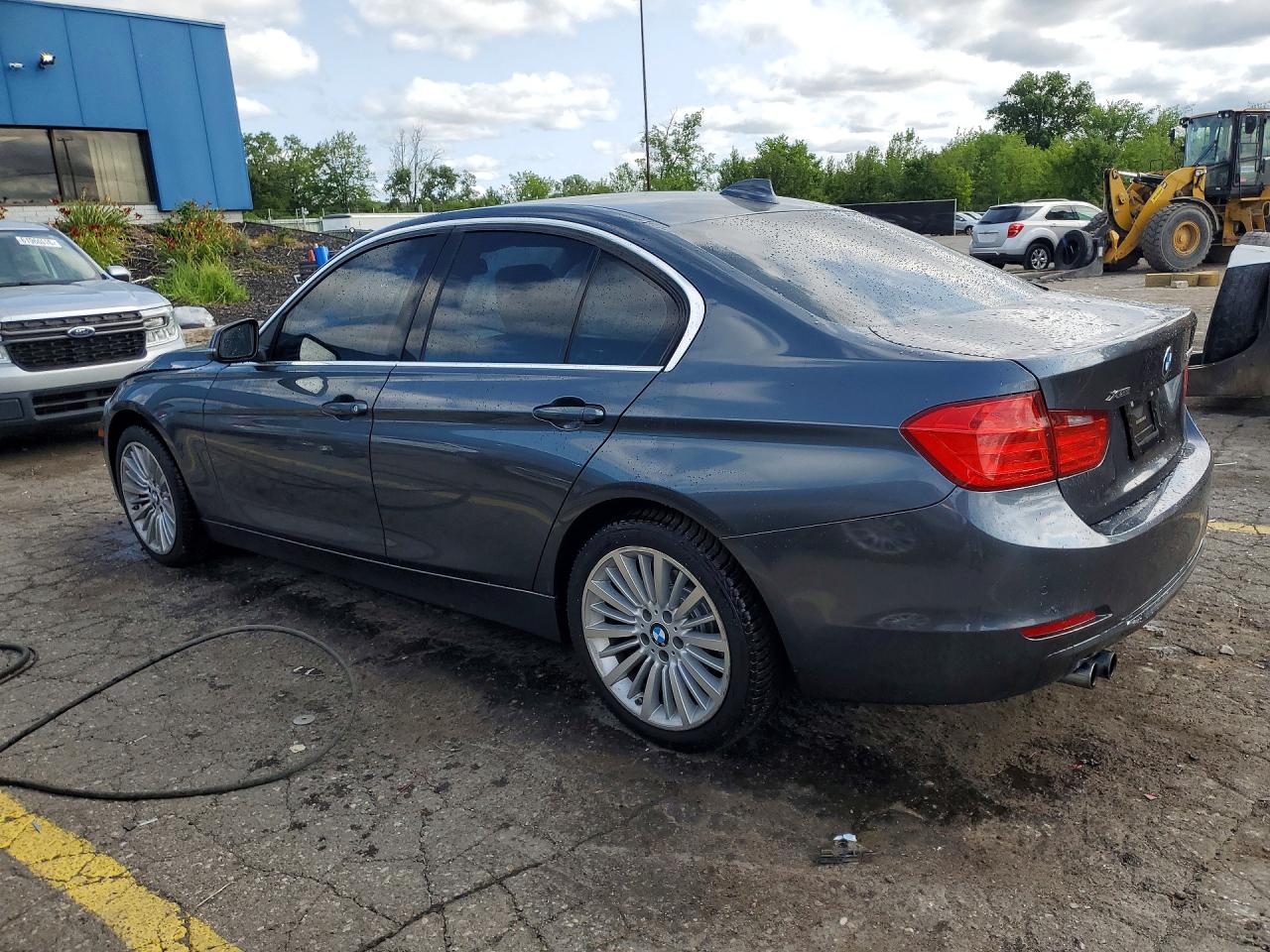 2015 Bmw 328 Xi Серый vin: WBA3B3G56FNT19308