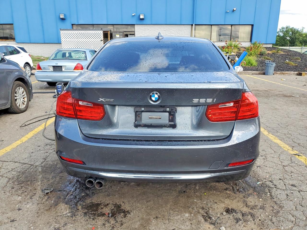 2015 Bmw 328 Xi Серый vin: WBA3B3G56FNT19308