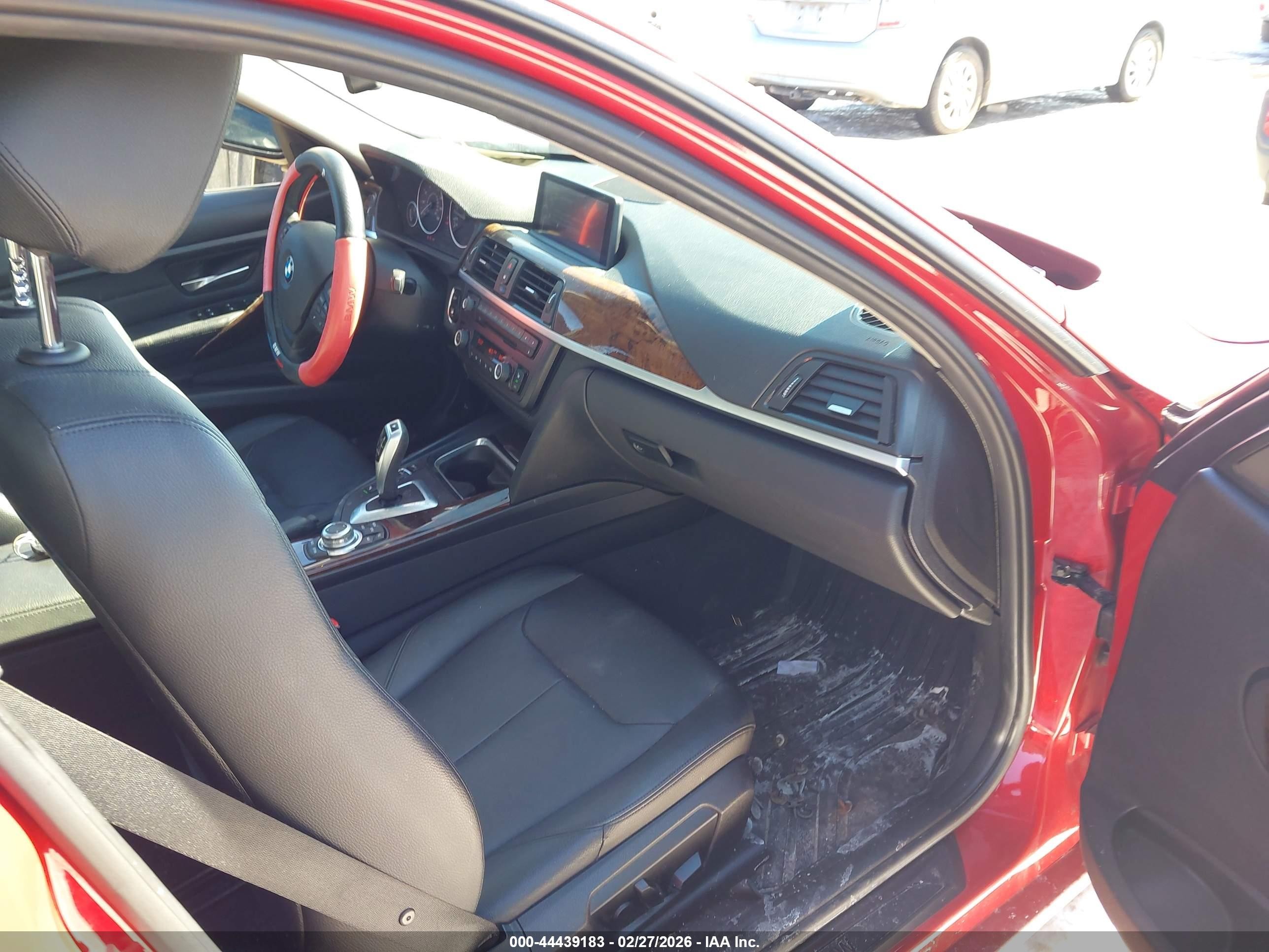 2013 Bmw 328i Xdrive Red vin: WBA3B3G57DNR80794