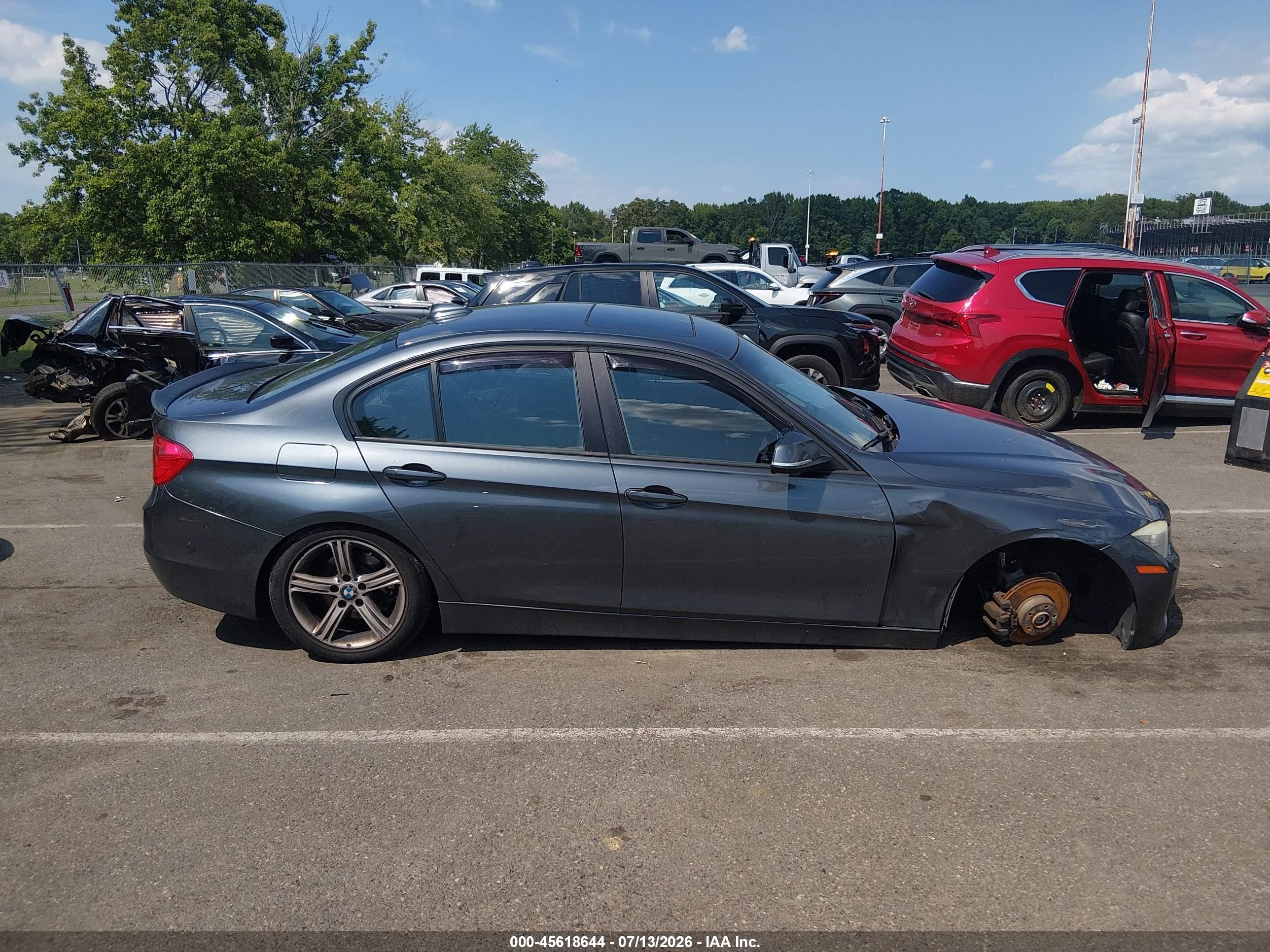2014 Bmw 328i Xdrive Gray vin: WBA3B3G57ENR81638