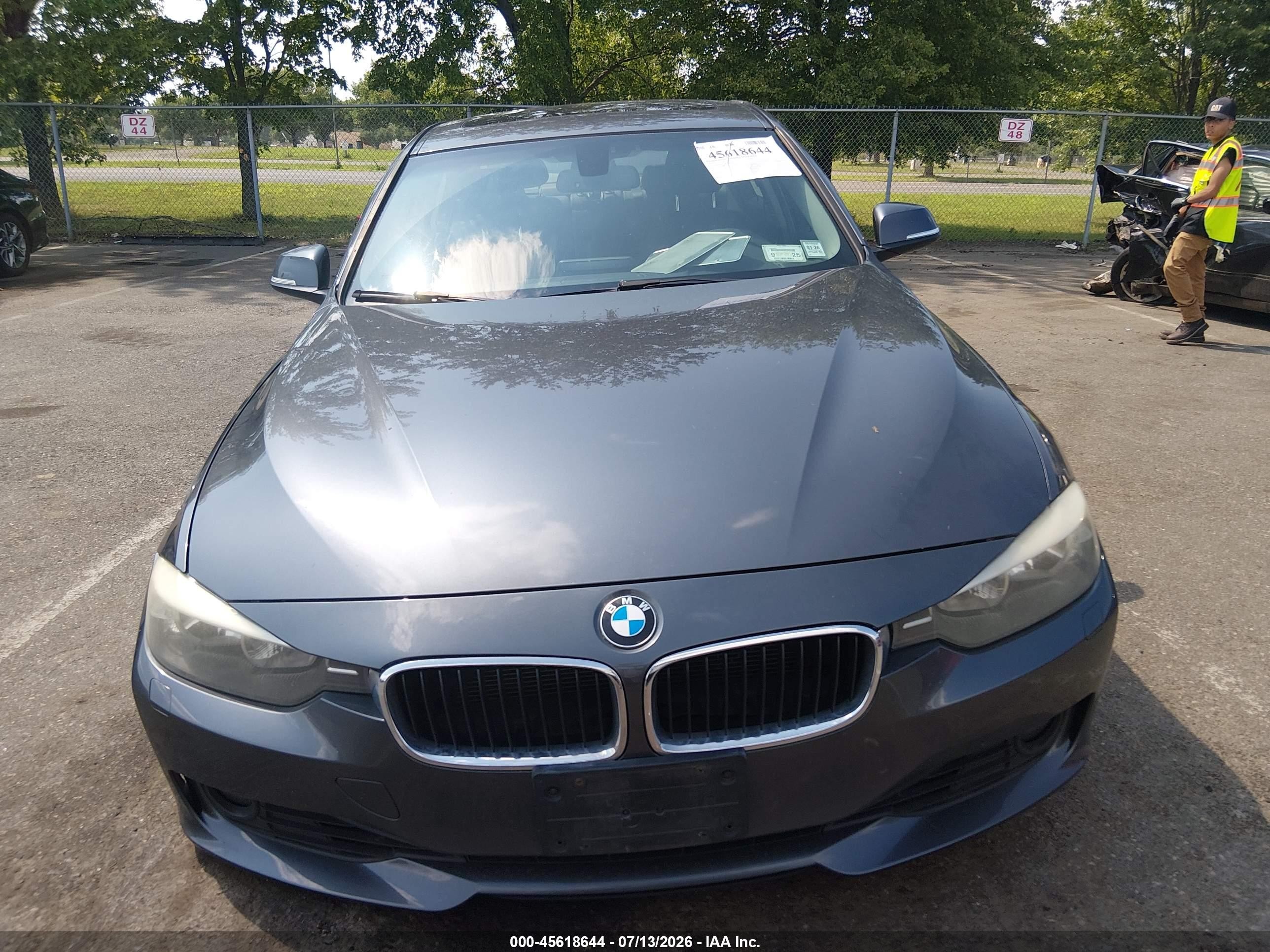 2014 Bmw 328i Xdrive Gray vin: WBA3B3G57ENR81638