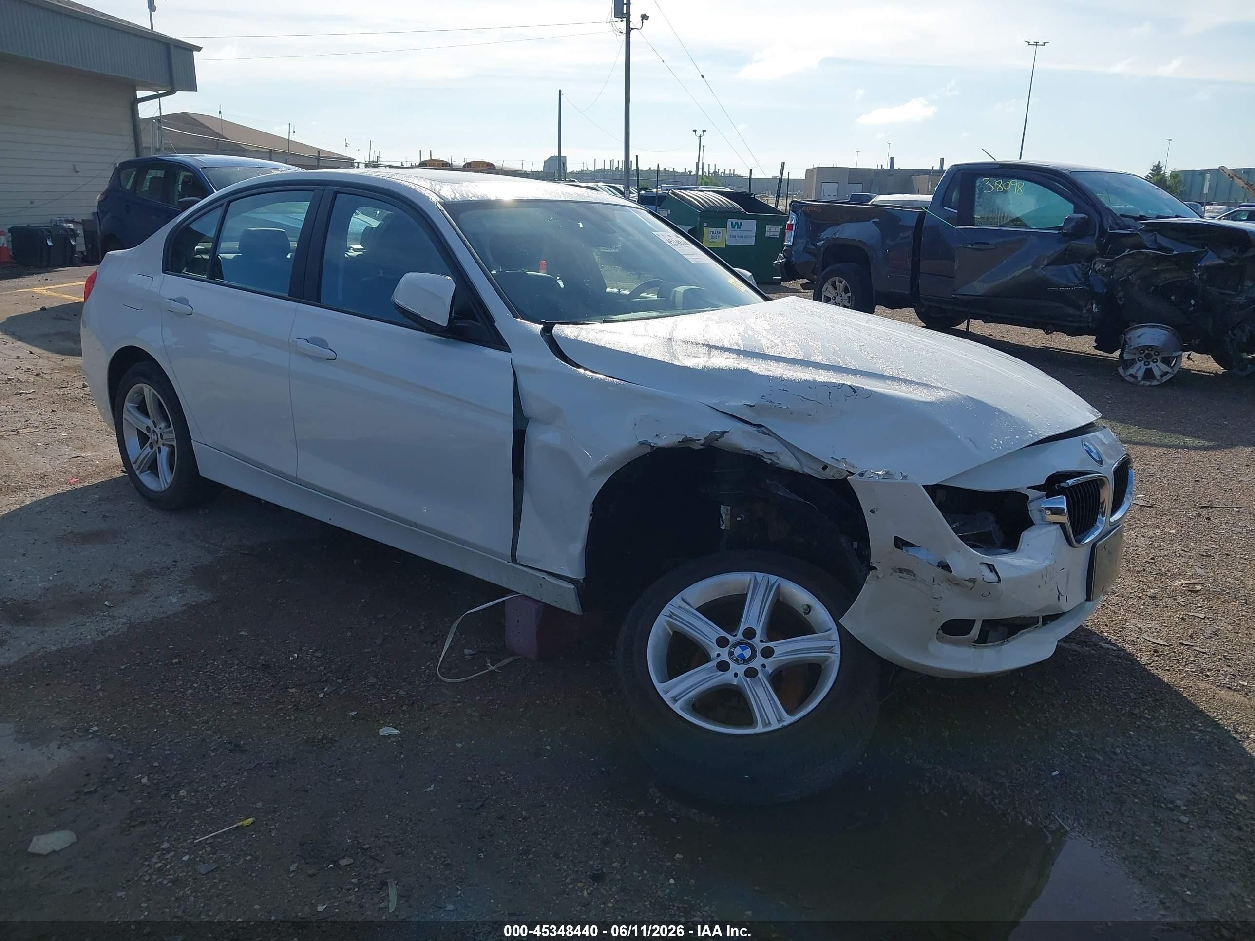 2015 Bmw 328i Xdrive White vin: WBA3B3G57FNT68792