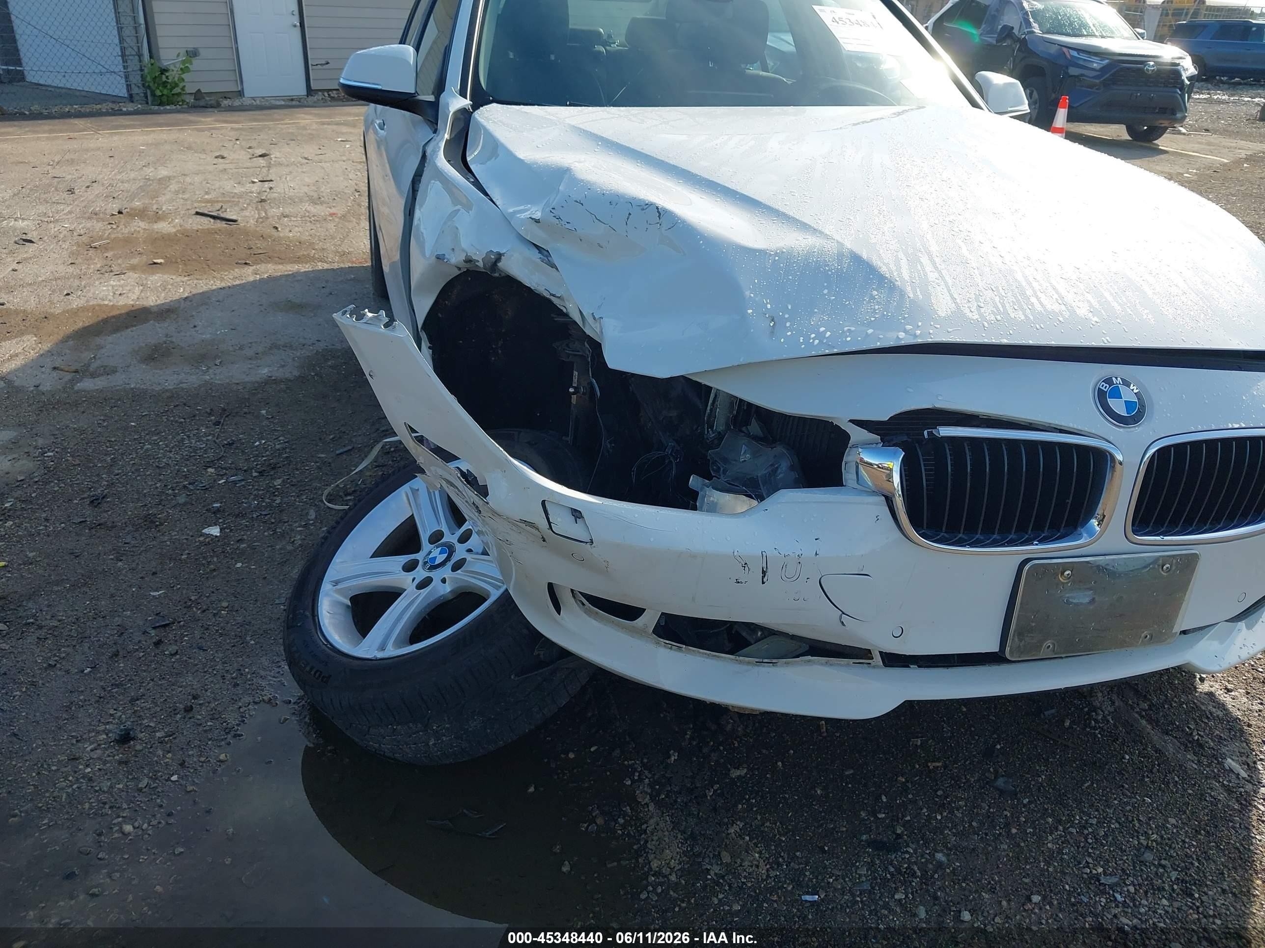 2015 Bmw 328i Xdrive White vin: WBA3B3G57FNT68792