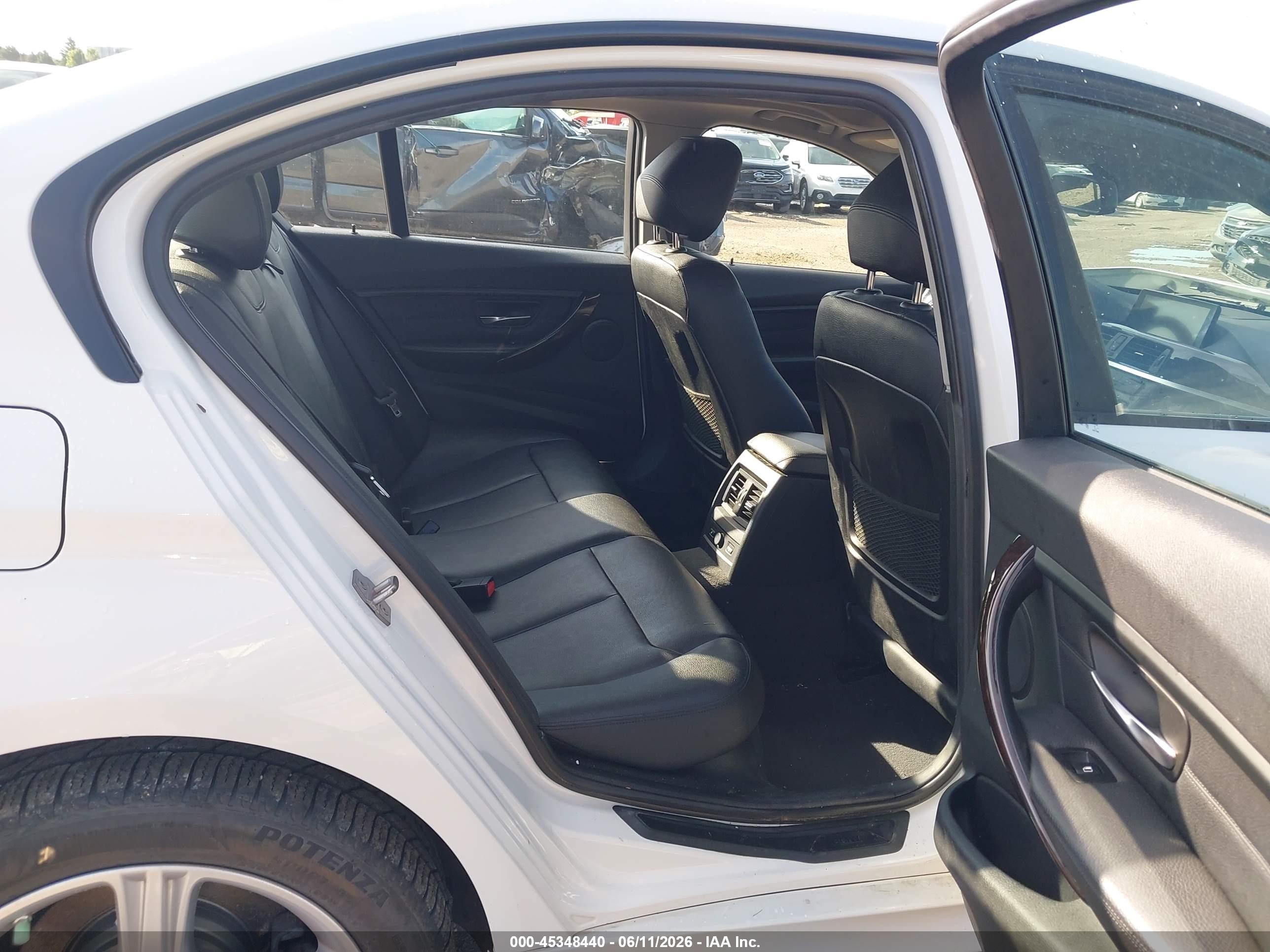 2015 Bmw 328i Xdrive White vin: WBA3B3G57FNT68792