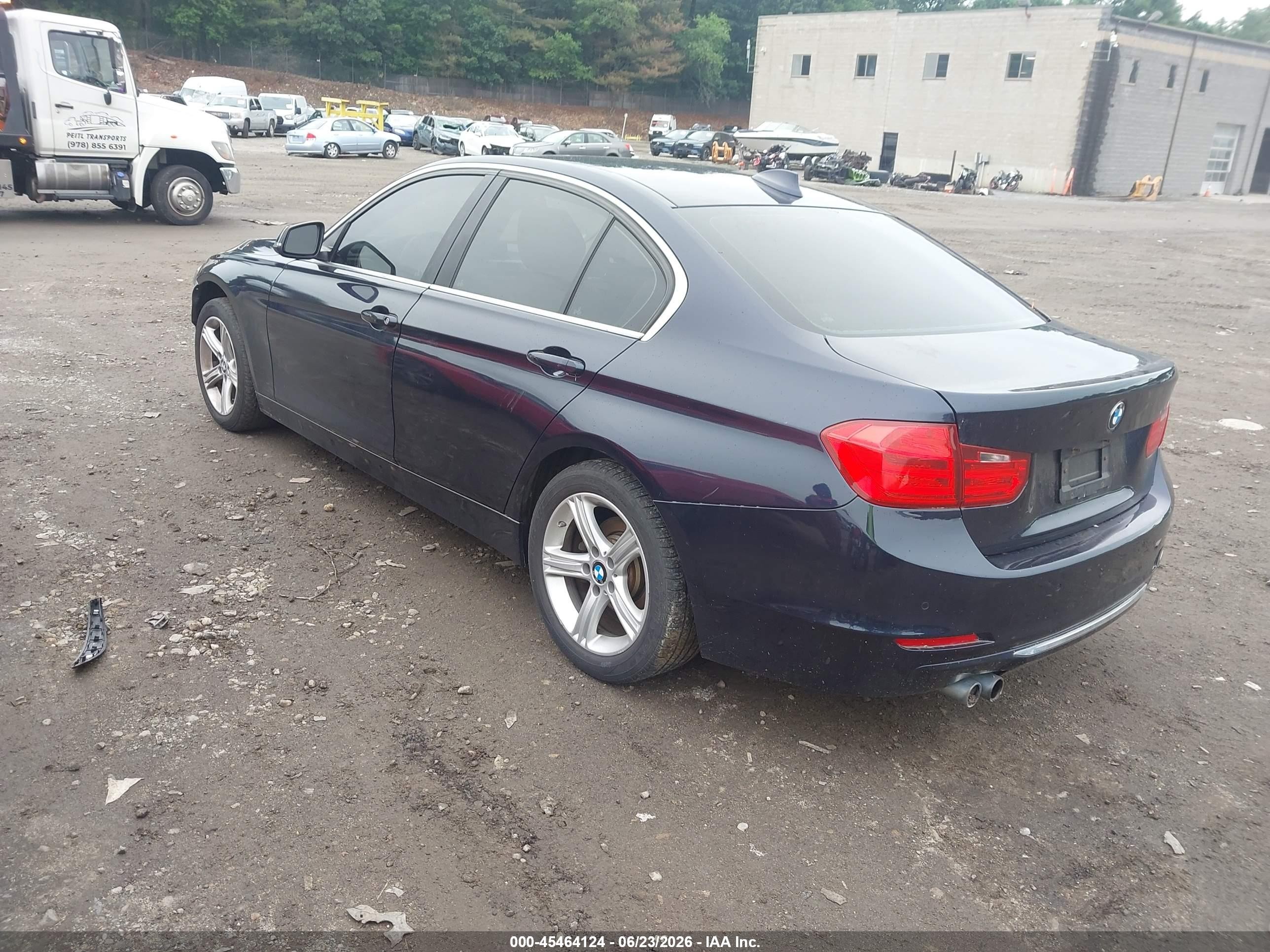 2014 Bmw 328i Xdrive Blue vin: WBA3B3G58ENR82023