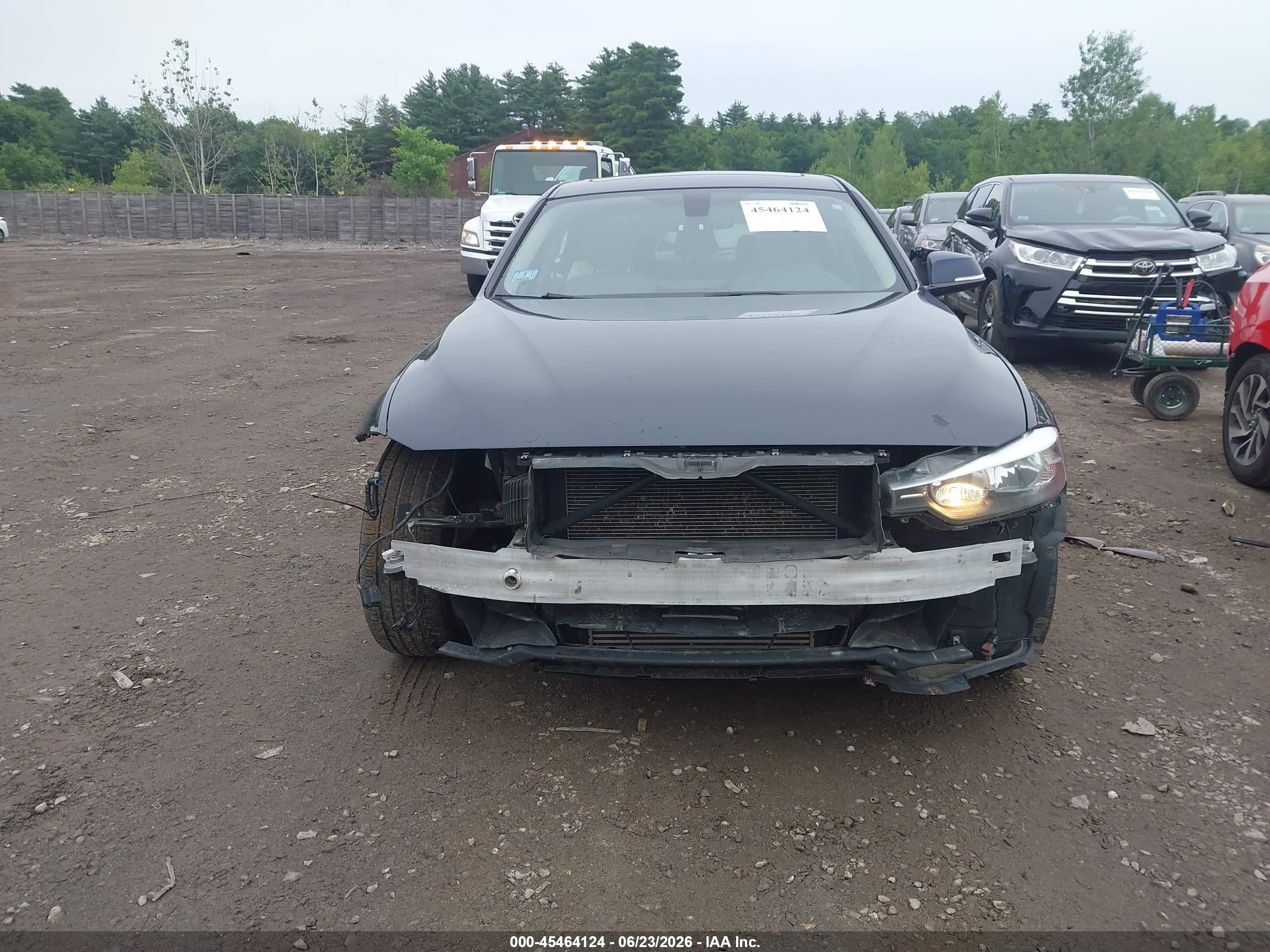 2014 Bmw 328i Xdrive Blue vin: WBA3B3G58ENR82023