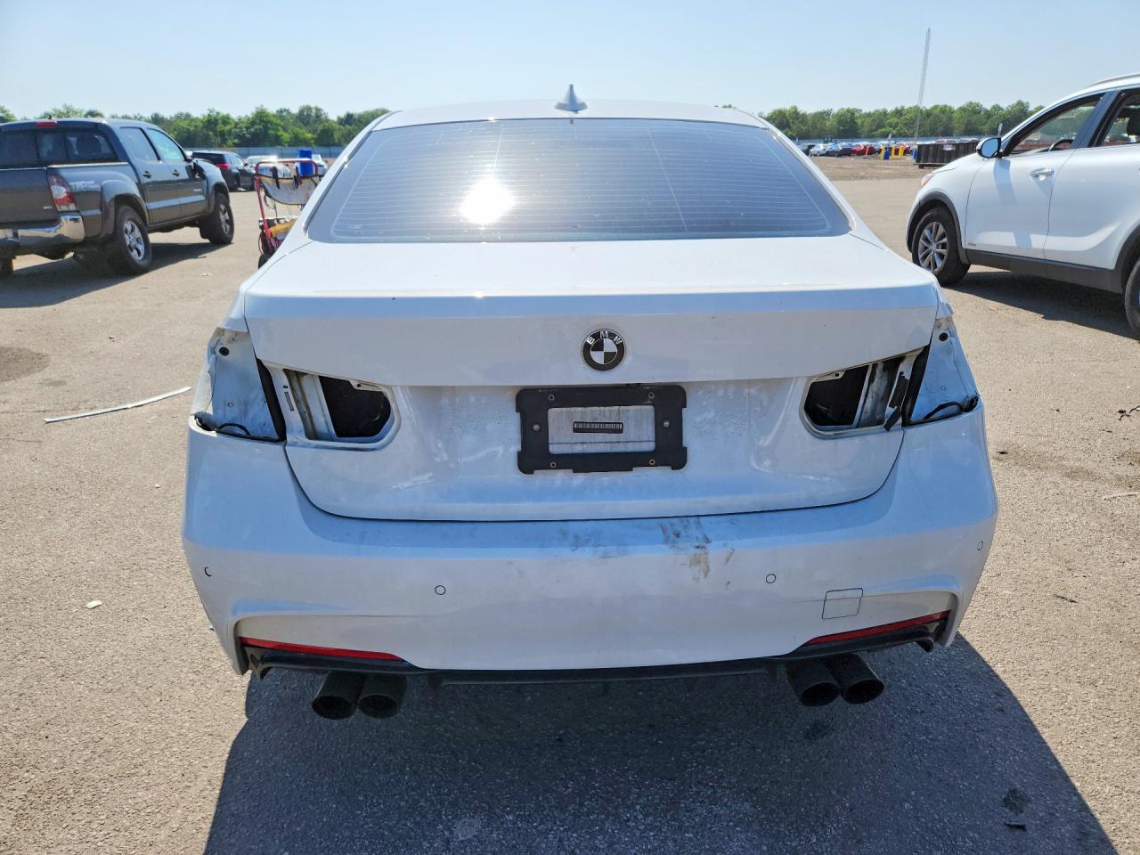 2015 Bmw 328 Xi White vin: WBA3B3G58FNR89183