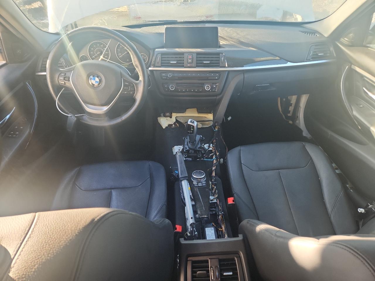 2015 Bmw 328 Xi White vin: WBA3B3G58FNT18130