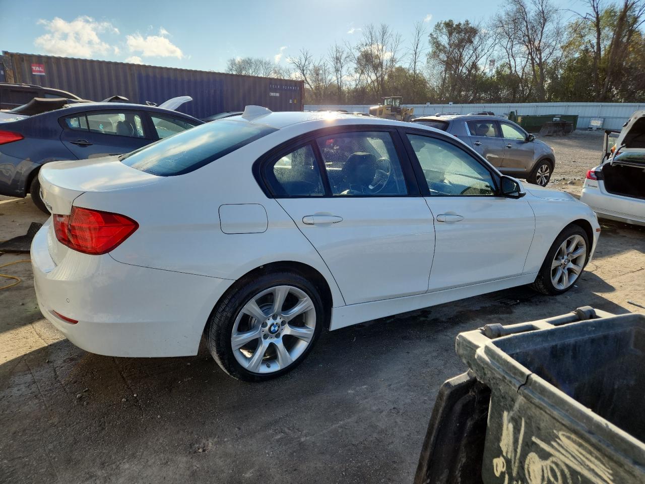 2015 Bmw 328 Xi White vin: WBA3B3G58FNT18130