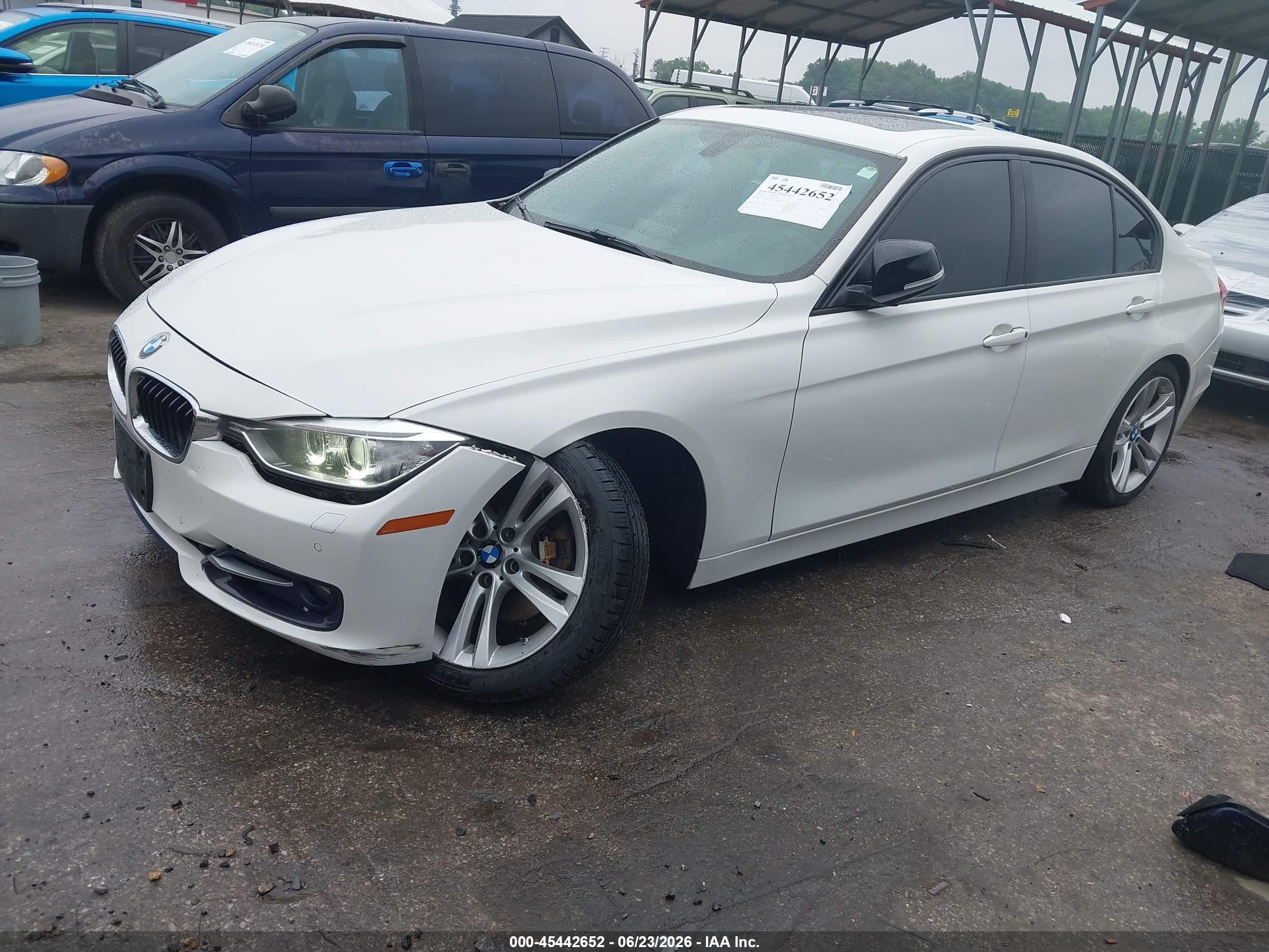 2015 Bmw 328i Xdrive White vin: WBA3B3G58FNT19892
