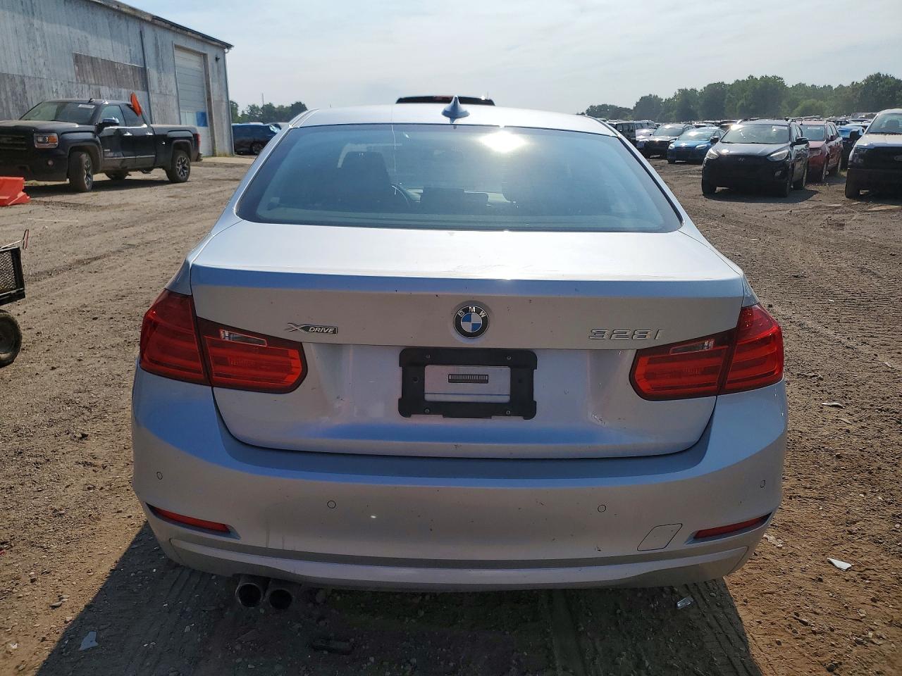 2015 Bmw 328 Xi Silver vin: WBA3B3G59FNR87409