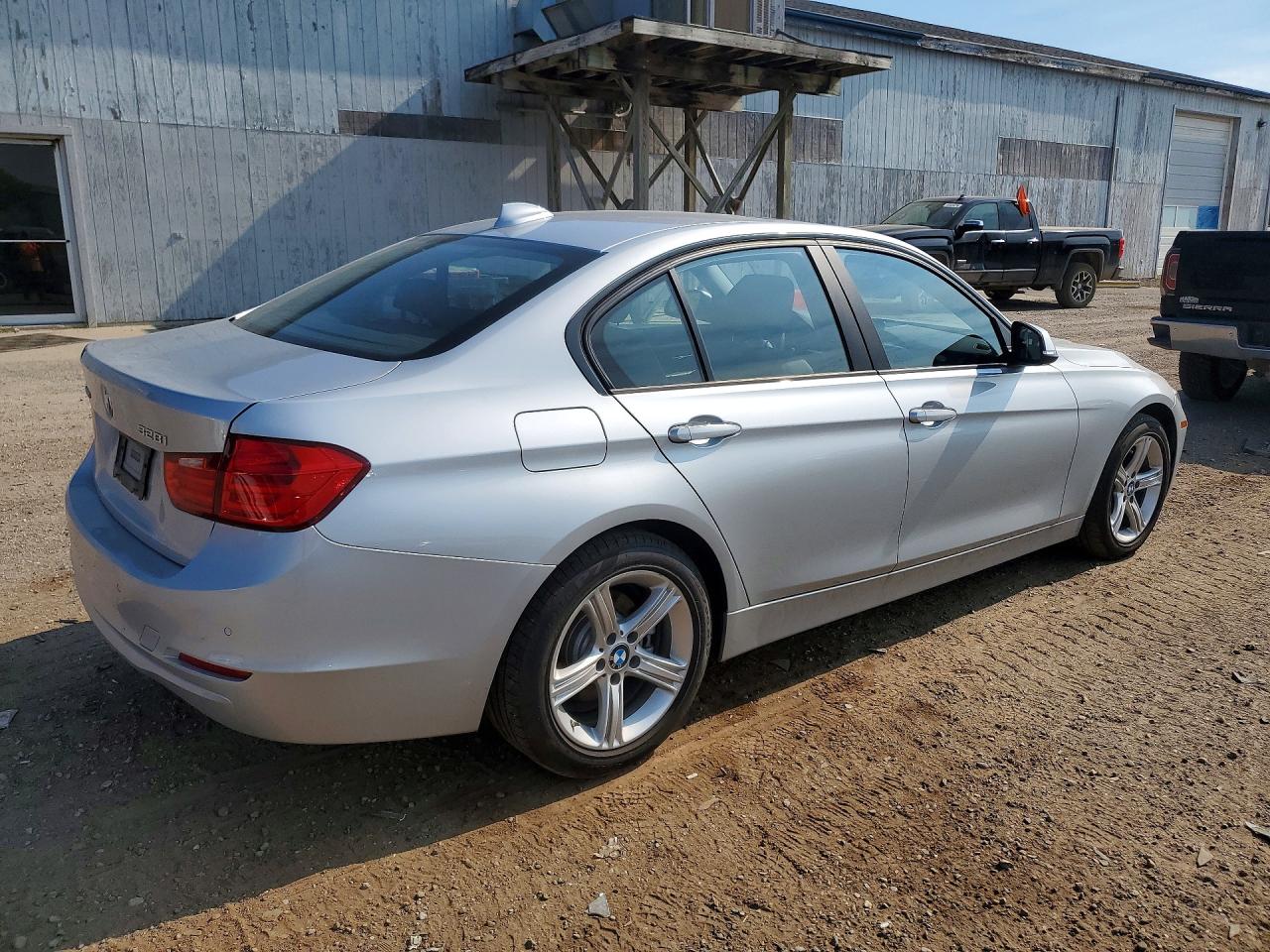 2015 Bmw 328 Xi Silver vin: WBA3B3G59FNR87409