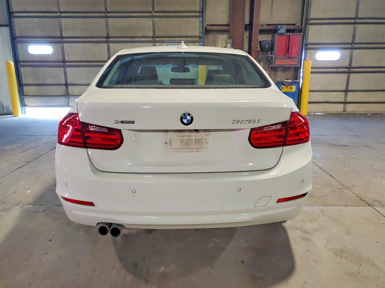 2015 Bmw 328 Xi White vin: WBA3B3G5XFNR88004