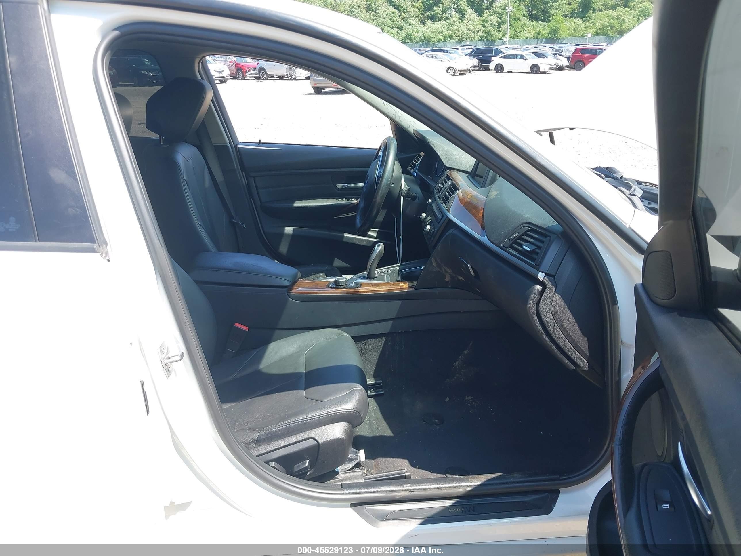 2014 Bmw 328i Xdrive White vin: WBA3B5C52EF599724