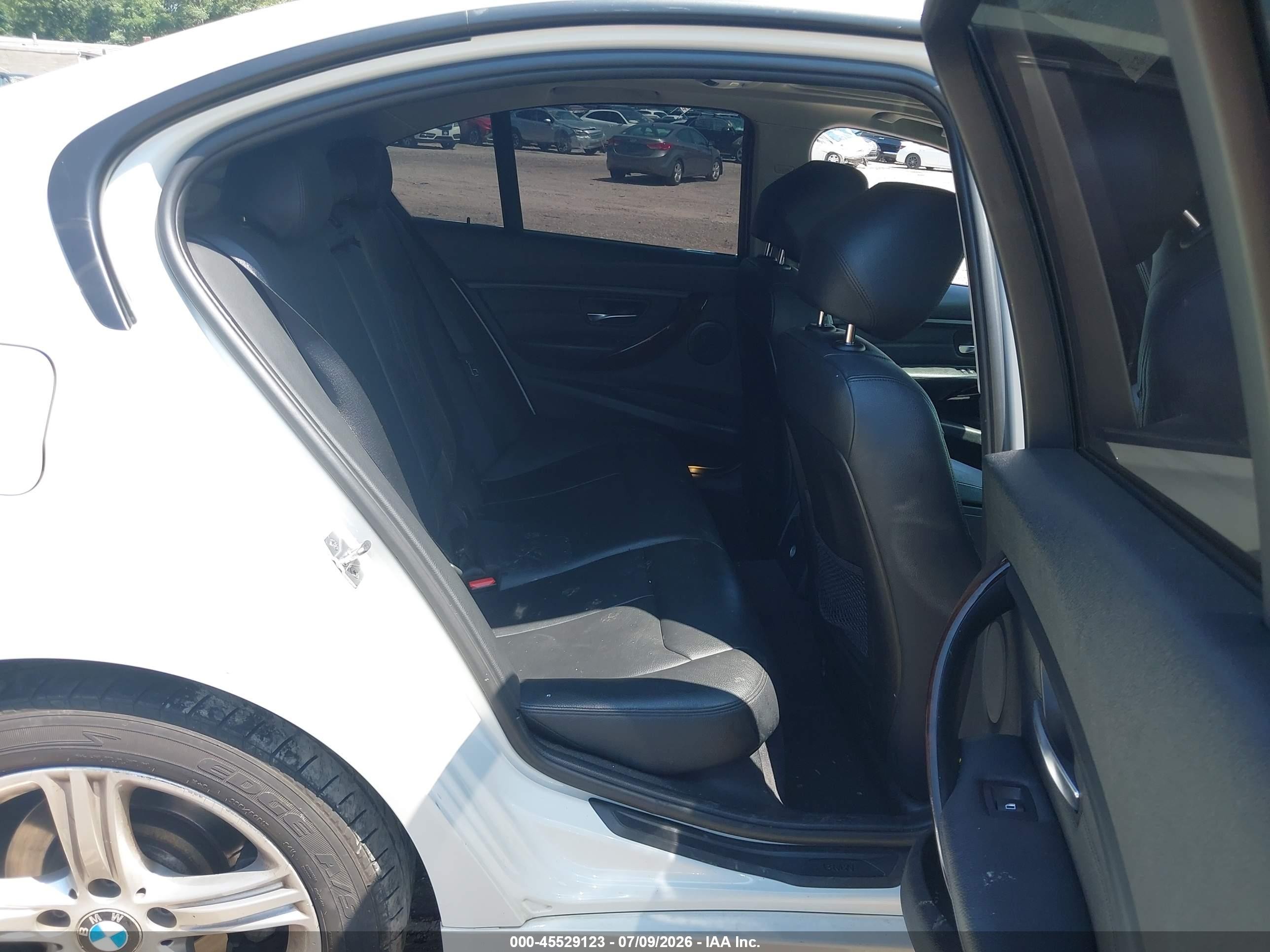 2014 Bmw 328i Xdrive White vin: WBA3B5C52EF599724