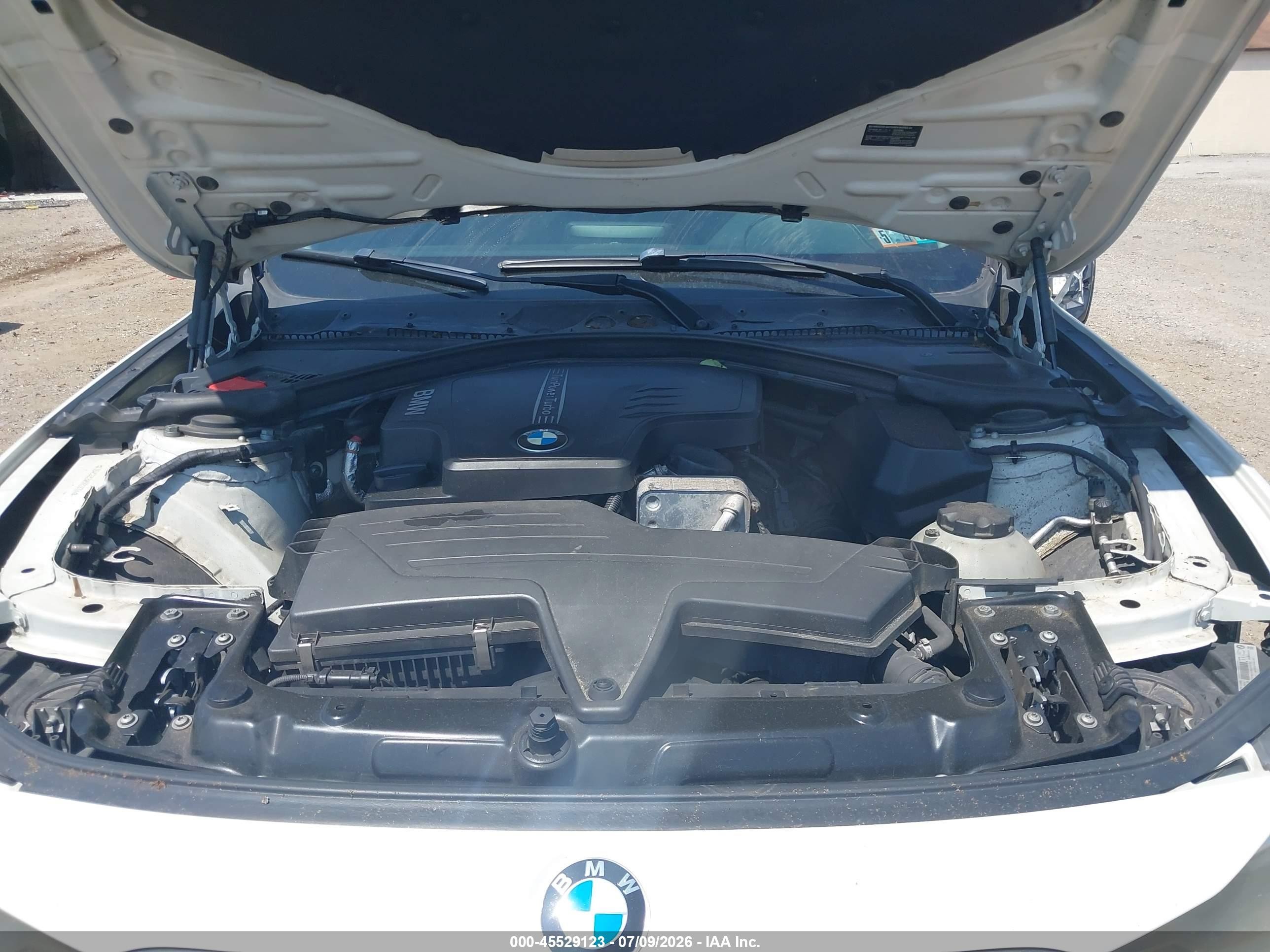2014 Bmw 328i Xdrive White vin: WBA3B5C52EF599724