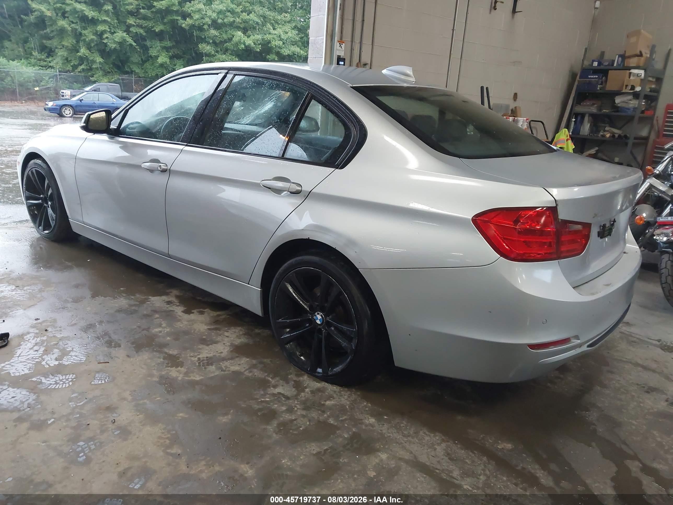 2014 Bmw 328i Xdrive Серебряный vin: WBA3B5C52EP540778