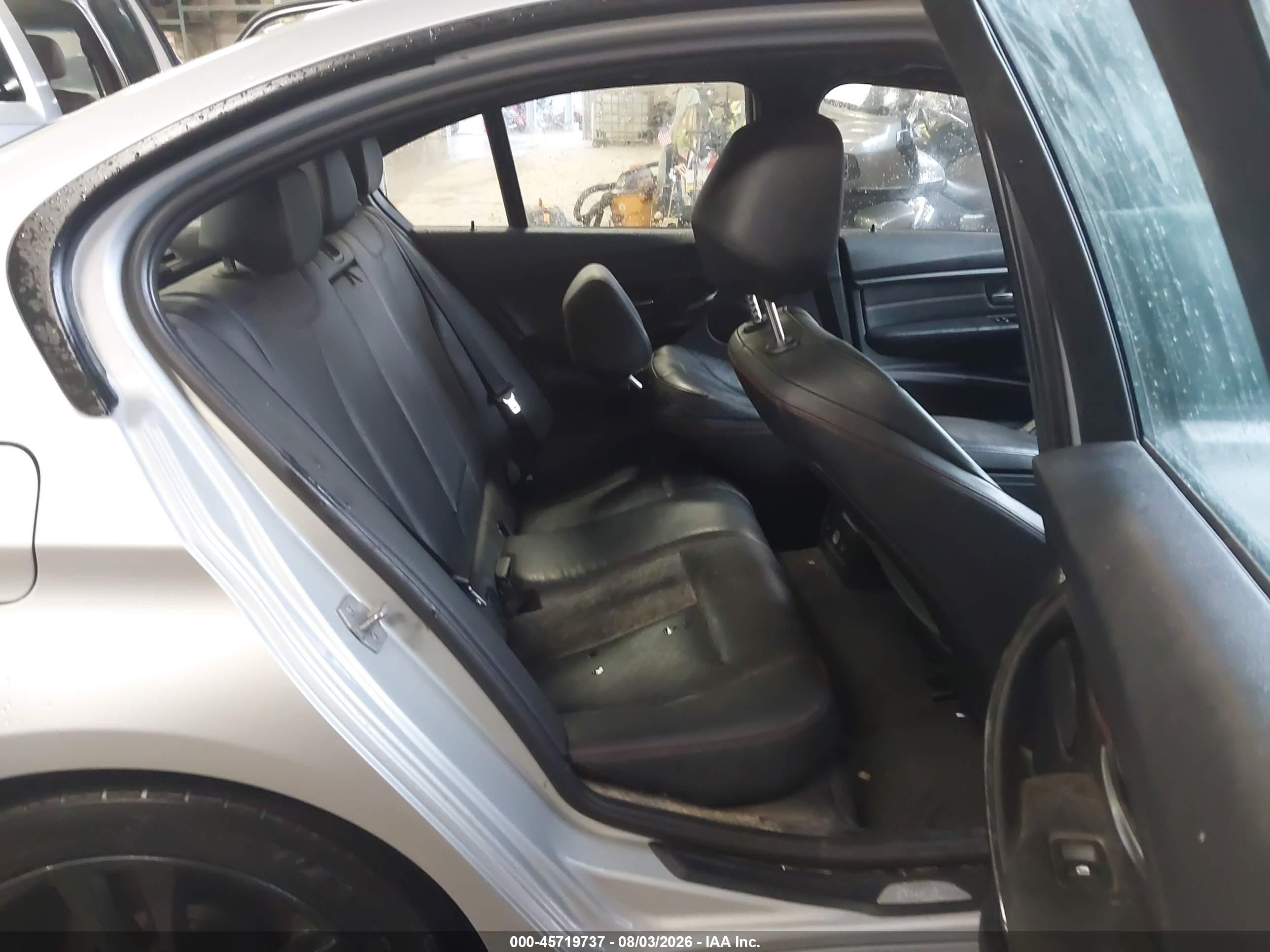 2014 Bmw 328i Xdrive Серебряный vin: WBA3B5C52EP540778