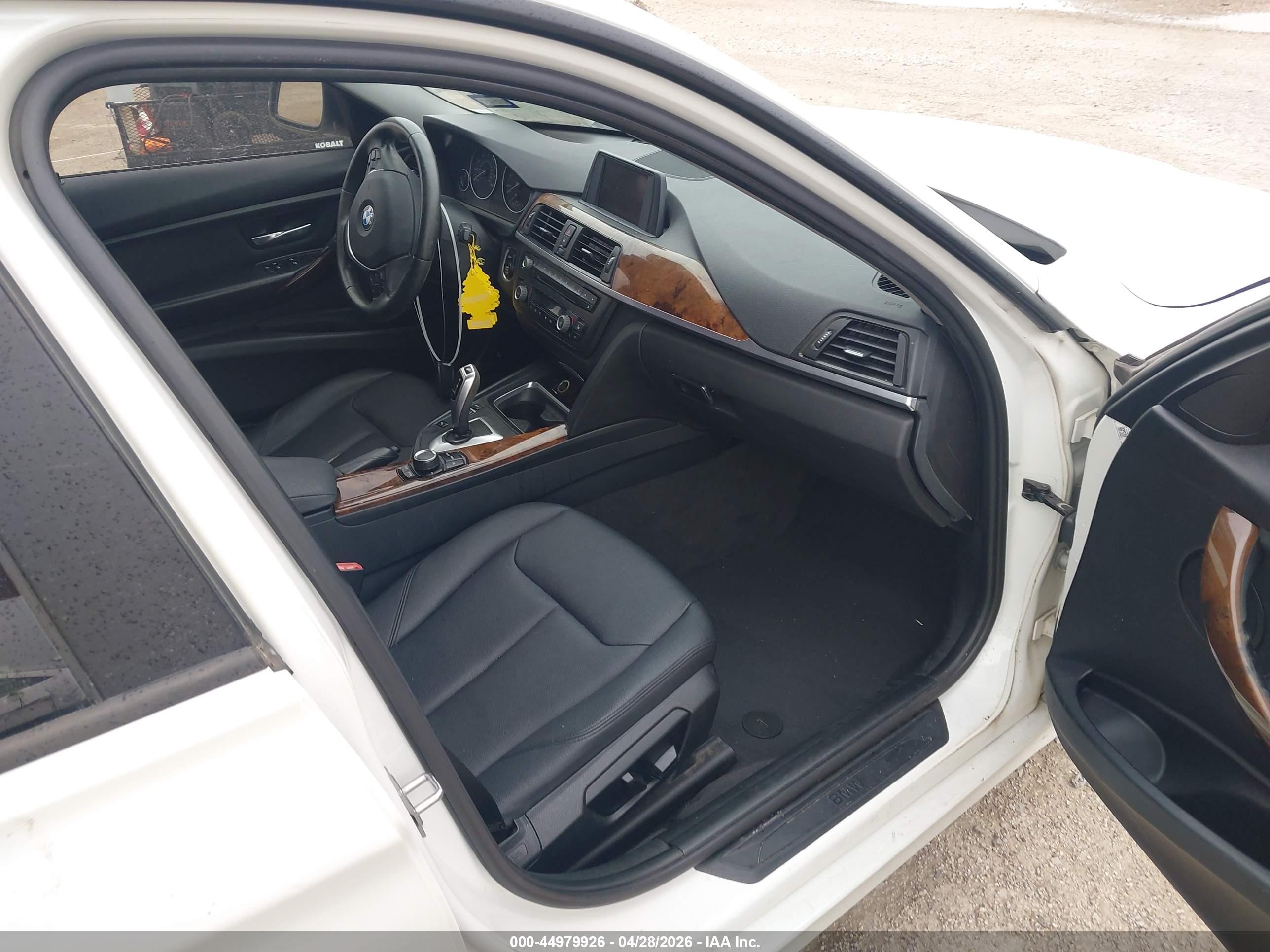2014 Bmw 328i Xdrive White vin: WBA3B5C52EP541154